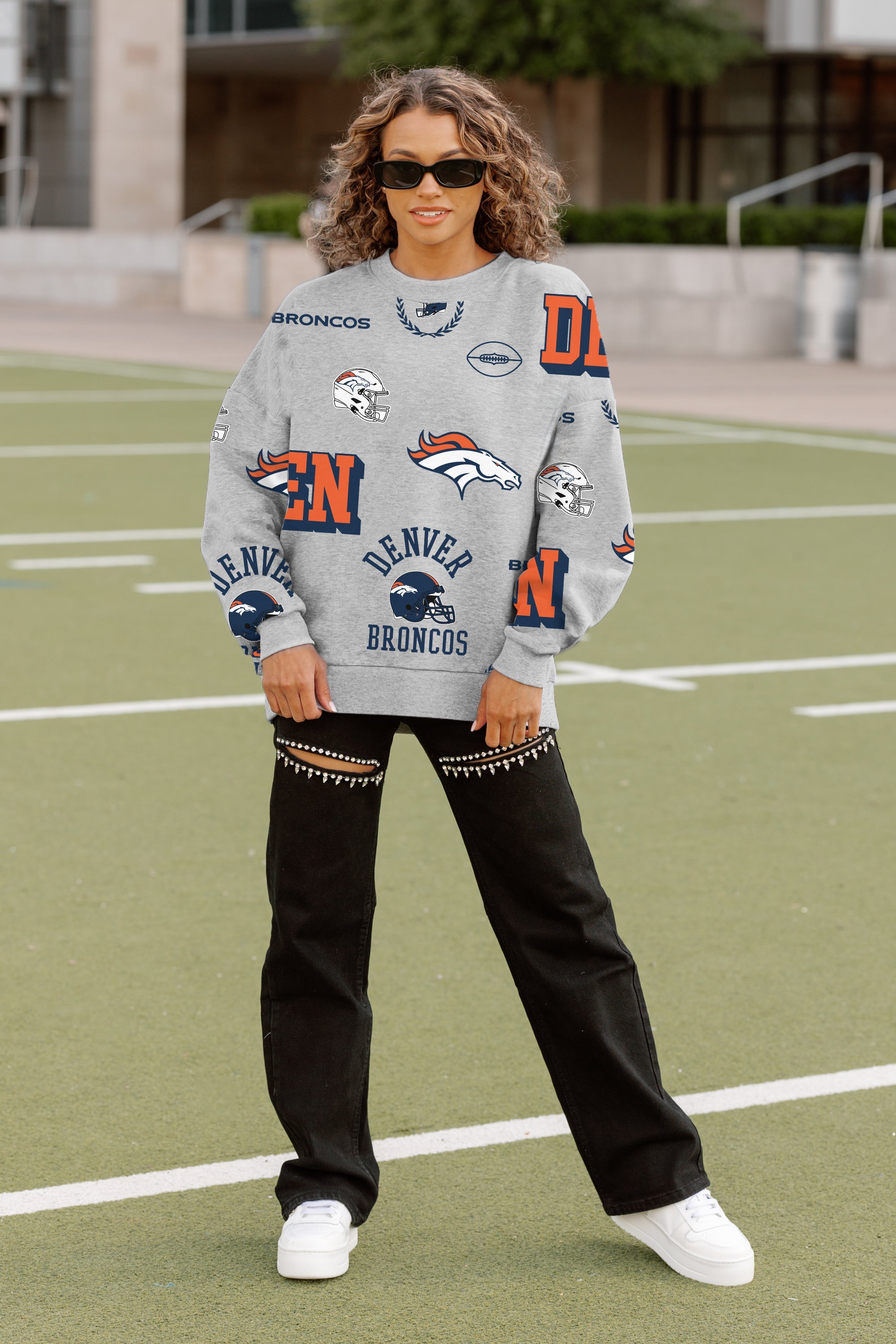 DENVER BRONCOS ALWAYS ON REPEAT PREMIUM FLEECE CREW SWEATSHIRT