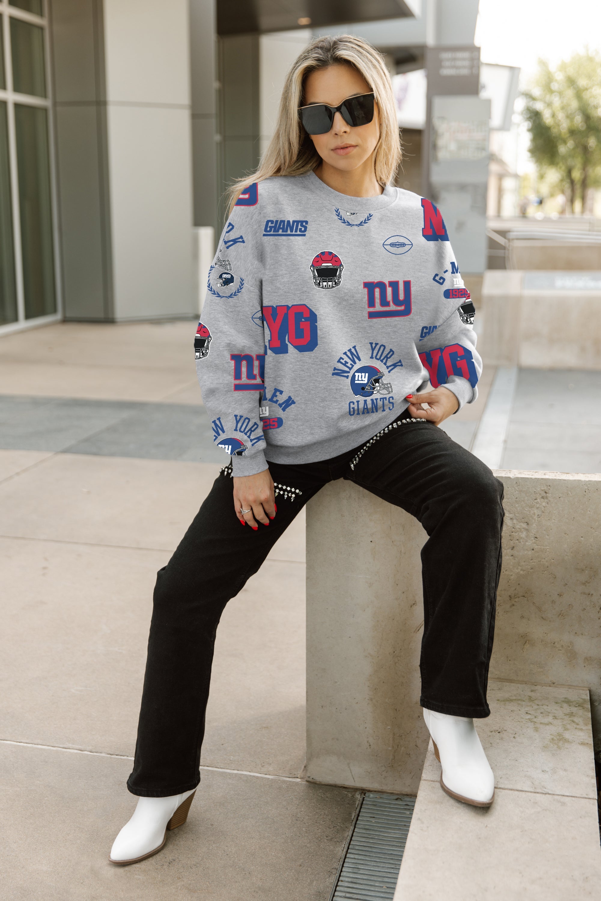 NEW YORK GIANTS ALWAYS ON REPEAT PREMIUM FLEECE CREW SWEATSHIRT