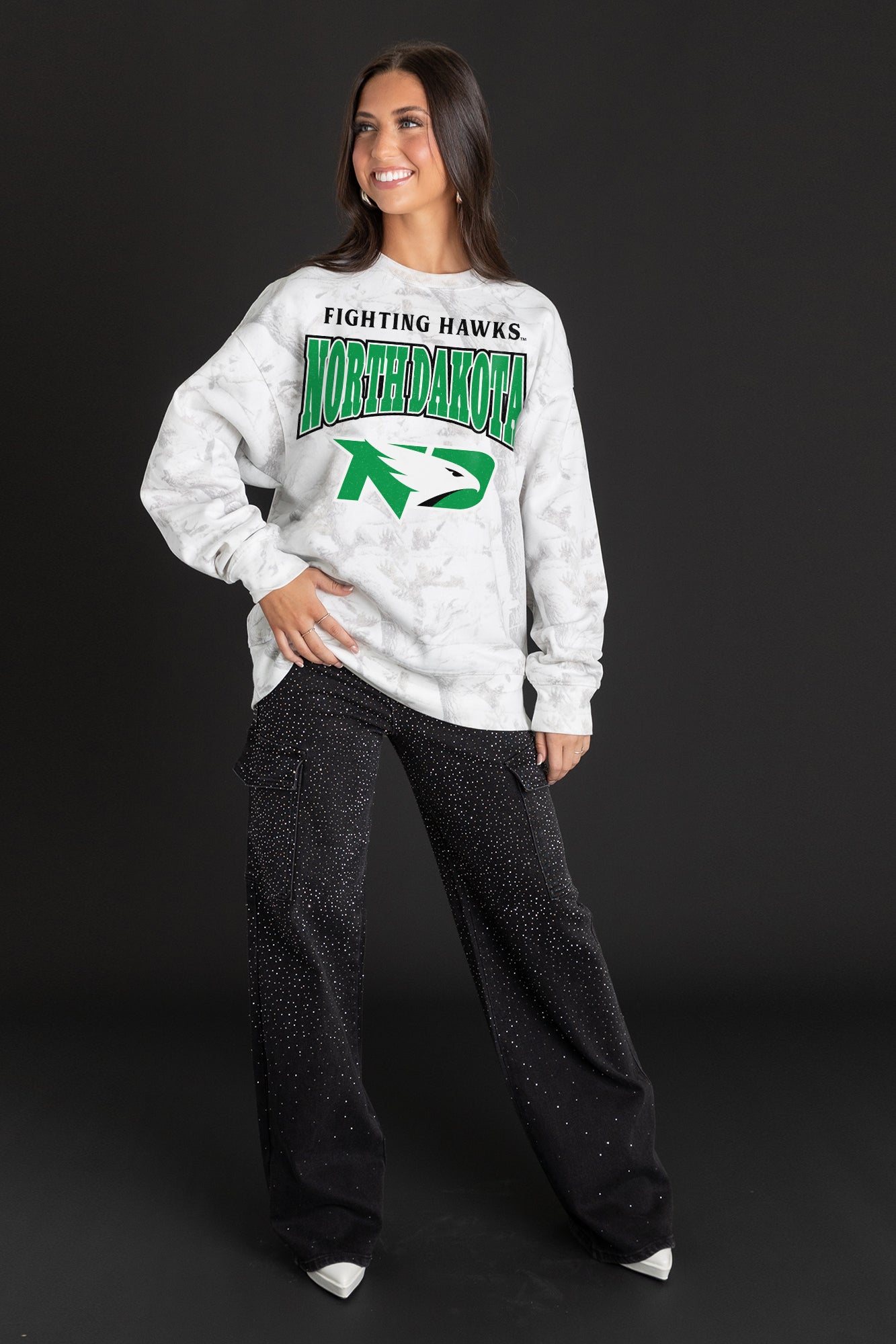 NORTH DAKOTA FIGHTING HAWKS RALLY READY PREMIUM DROP SHOULDER PULLOVER