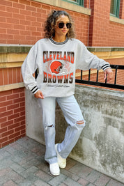 CLEVELAND BROWNS FADE ROUTE CREW FLEECE RINGER SWEATSHIRT