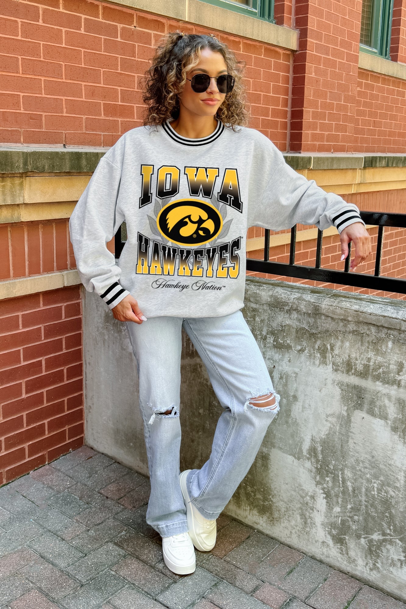 IOWA HAWKEYES FADE ROUTE CREW FLEECE RINGER SWEATSHIRT