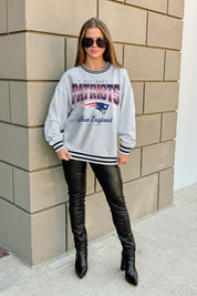 NEW ENGLAND PATRIOTS GRIDIRON DRIVE CREW FLEECE RINGER SWEATSHIRT