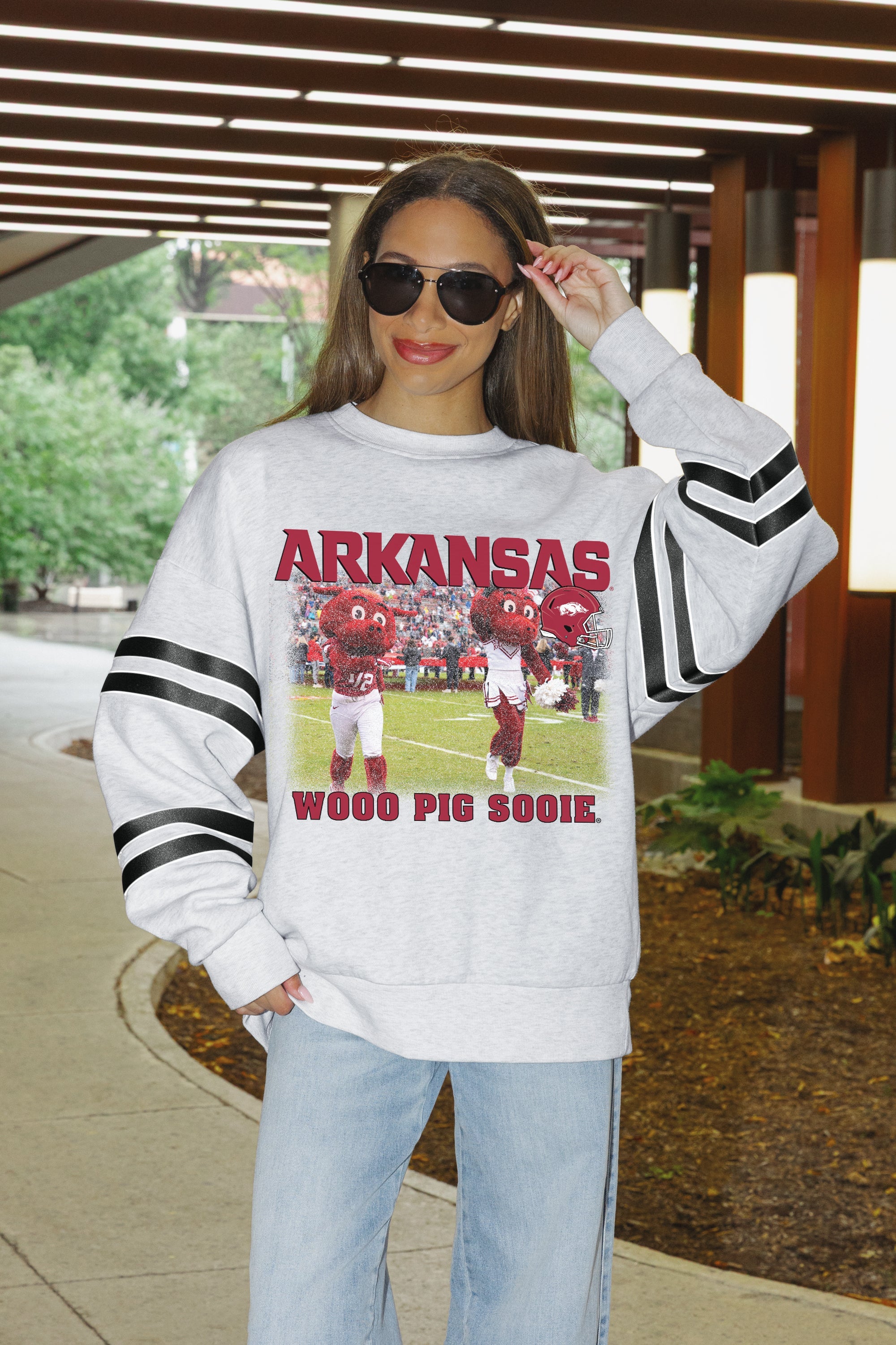 ARKANSAS RAZORBACKS OFF THE GRID STRIPE SLEEVE CREWNECK SWEATSHIRT