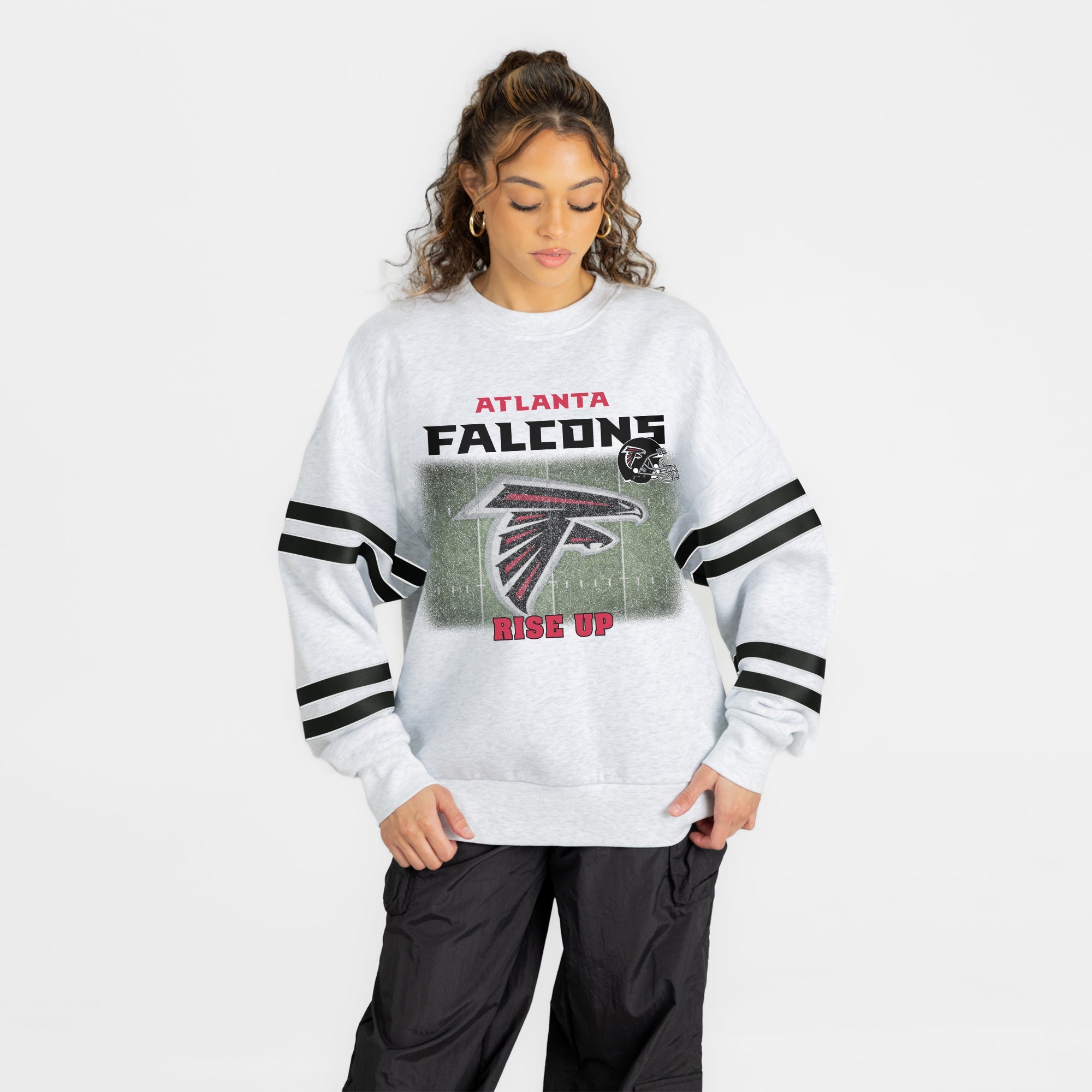 ATLANTA FALCONS OFF THE GRID STRIPE SLEEVE CREWNECK SWEATSHIRT