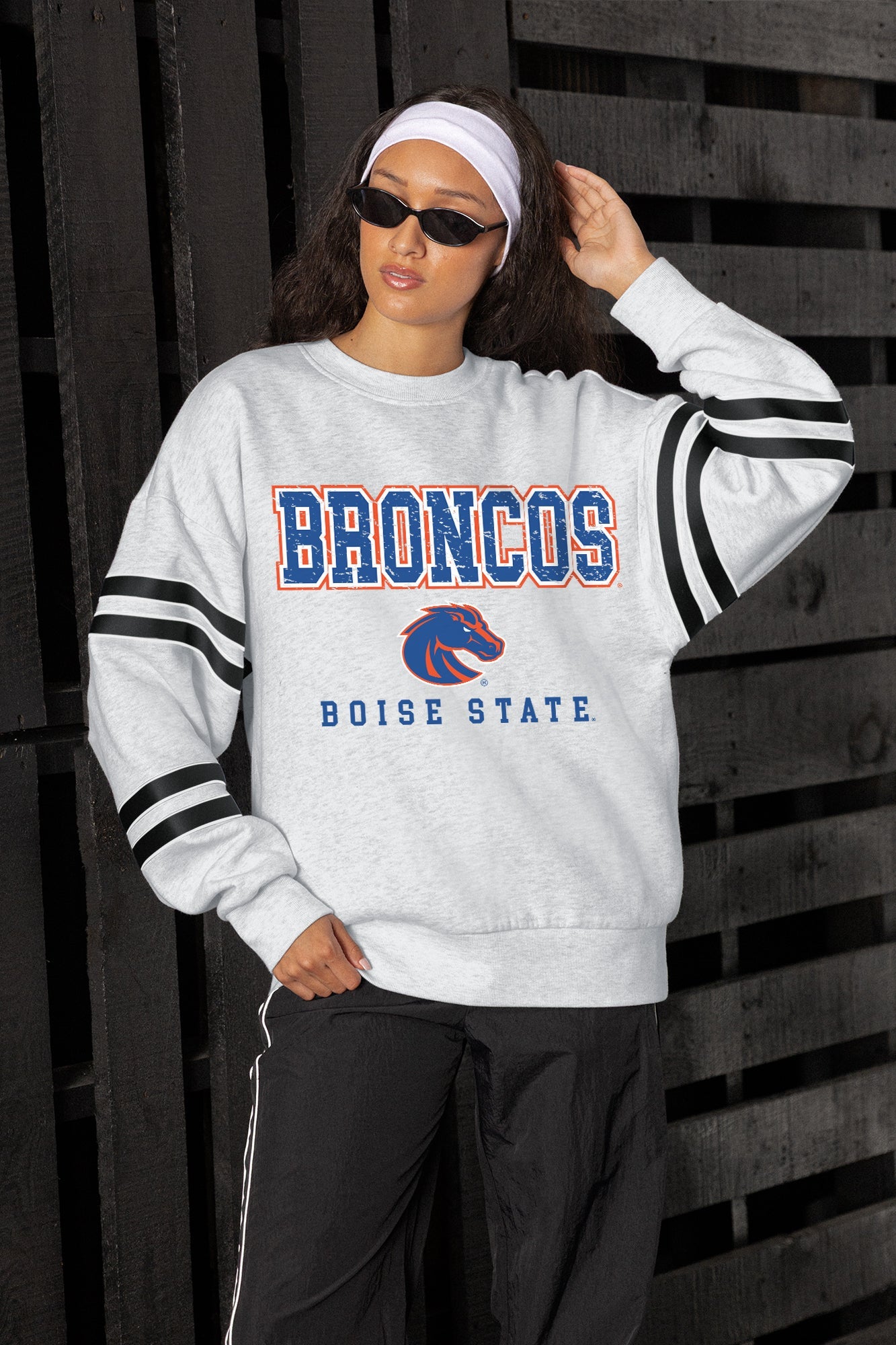 BOISE STATE BRONCOS STADIUM STRIPES STRIPE SLEEVE CREWNECK SWEATSHIRT