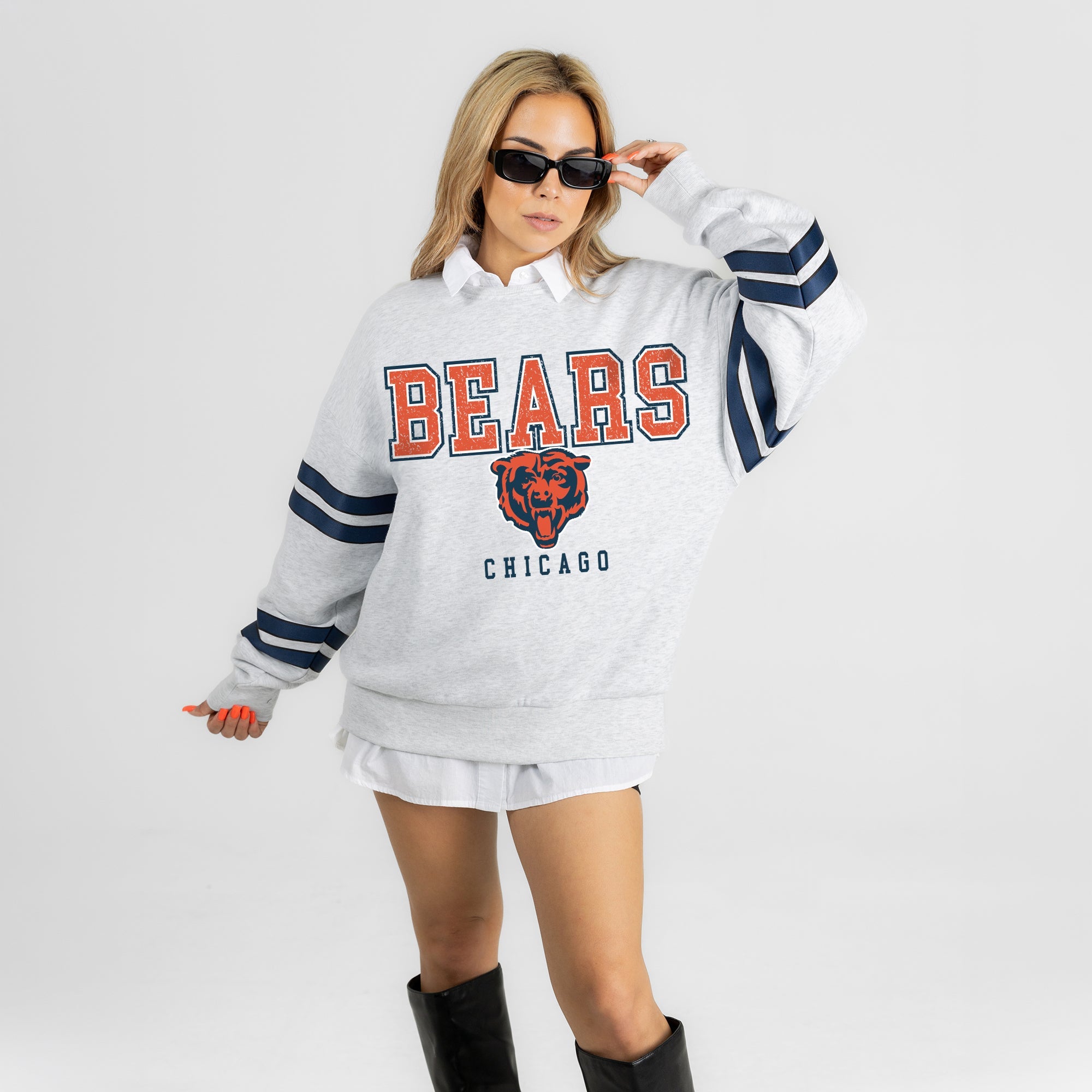 CHICAGO BEARS STADIUM STRIPES STRIPE SLEEVE CREWNECK SWEATSHIRT