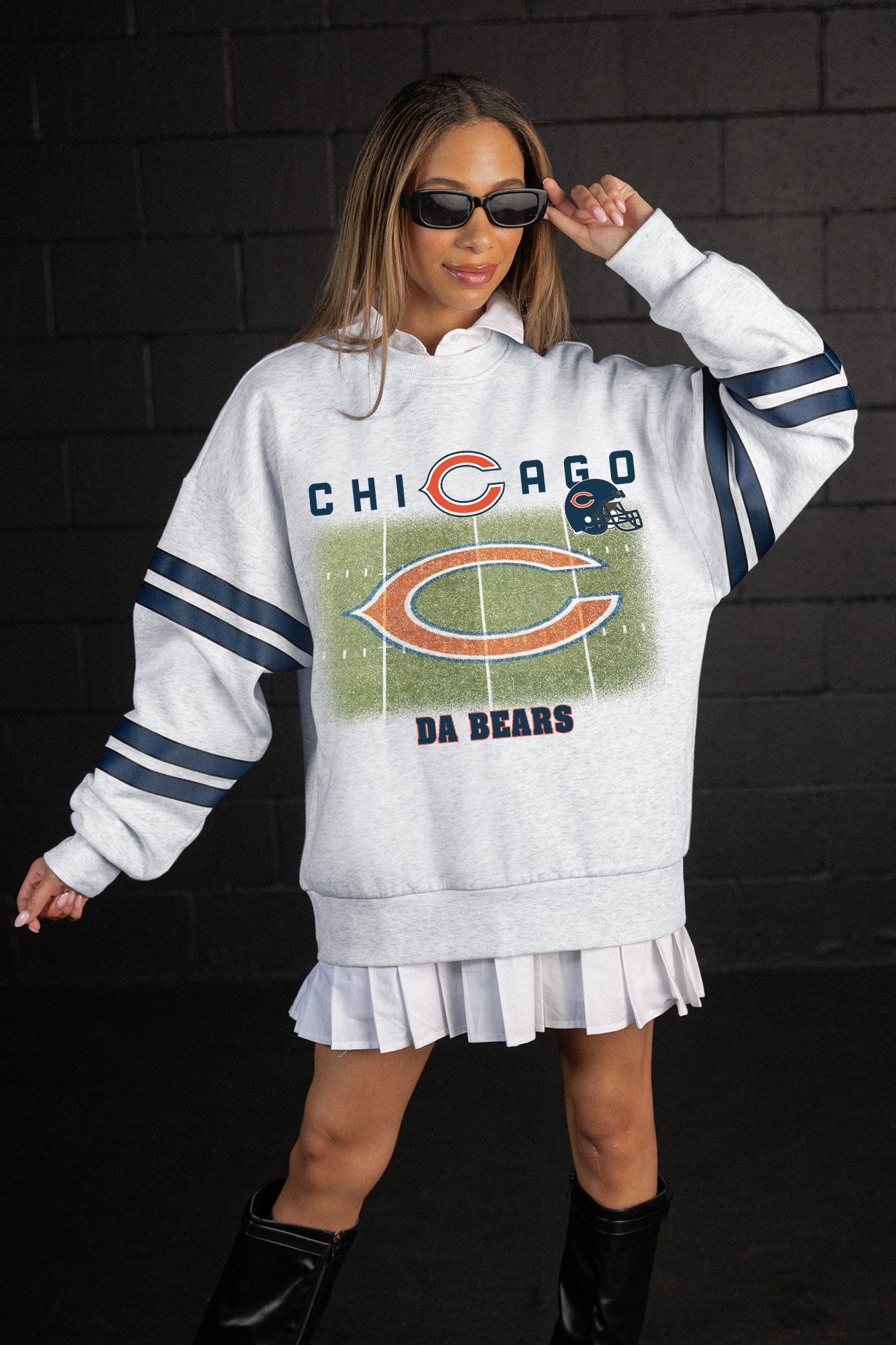 CHICAGO BEARS OFF THE GRID STRIPE SLEEVE CREWNECK SWEATSHIRT