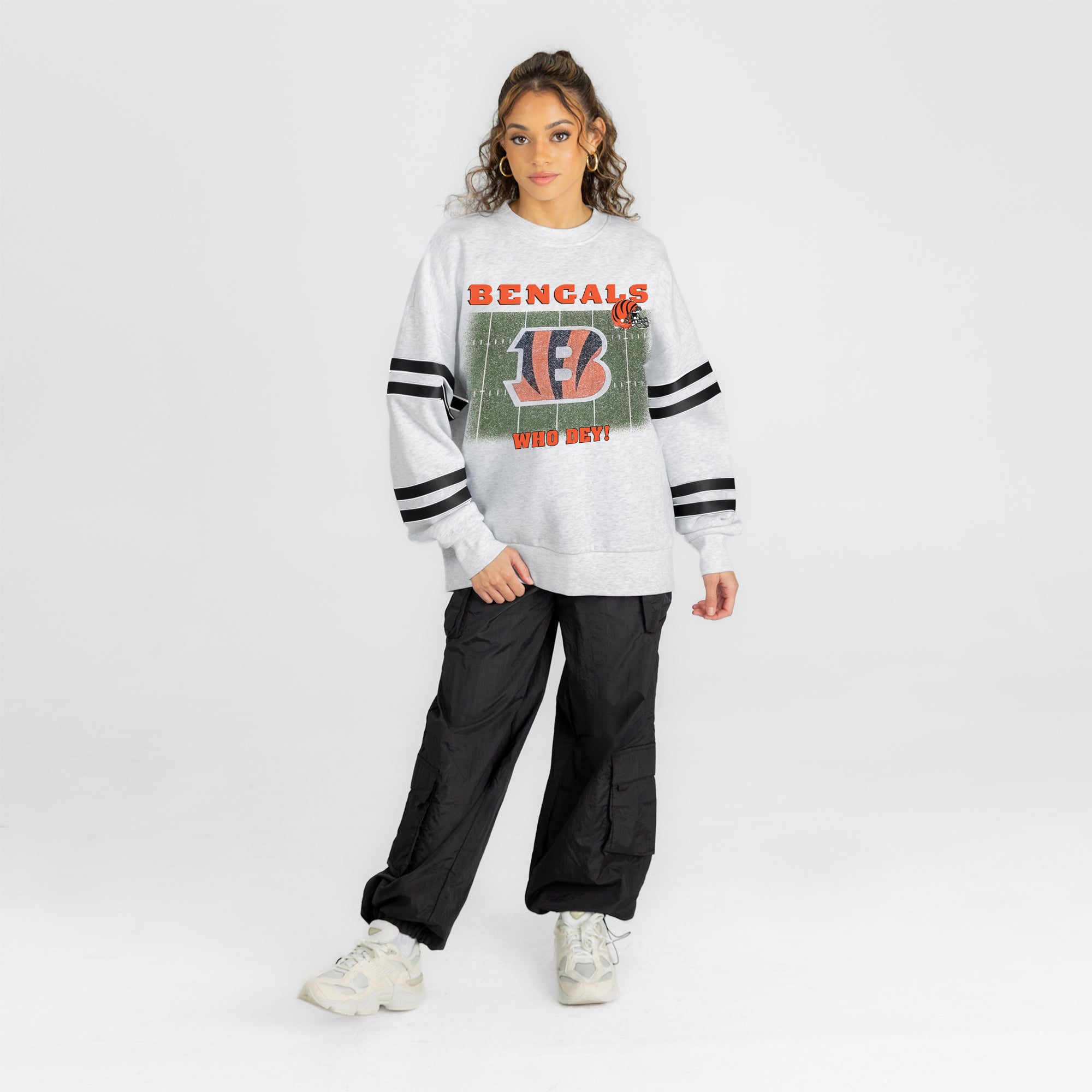 CINCINNATI BENGALS OFF THE GRID STRIPE SLEEVE CREWNECK SWEATSHIRT