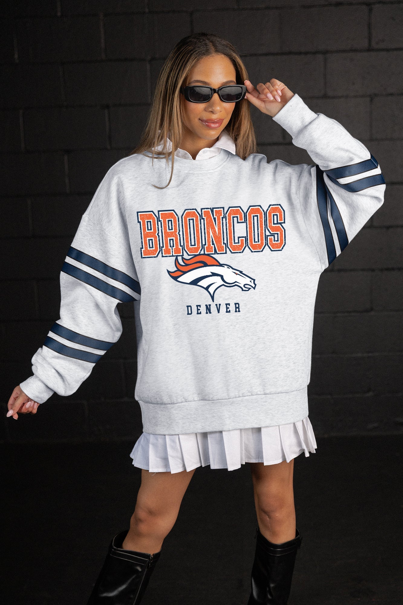DENVER BRONCOS STADIUM STRIPES STRIPE SLEEVE CREWNECK SWEATSHIRT