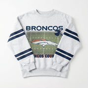 DENVER BRONCOS OFF THE GRID STRIPE SLEEVE CREWNECK SWEATSHIRT