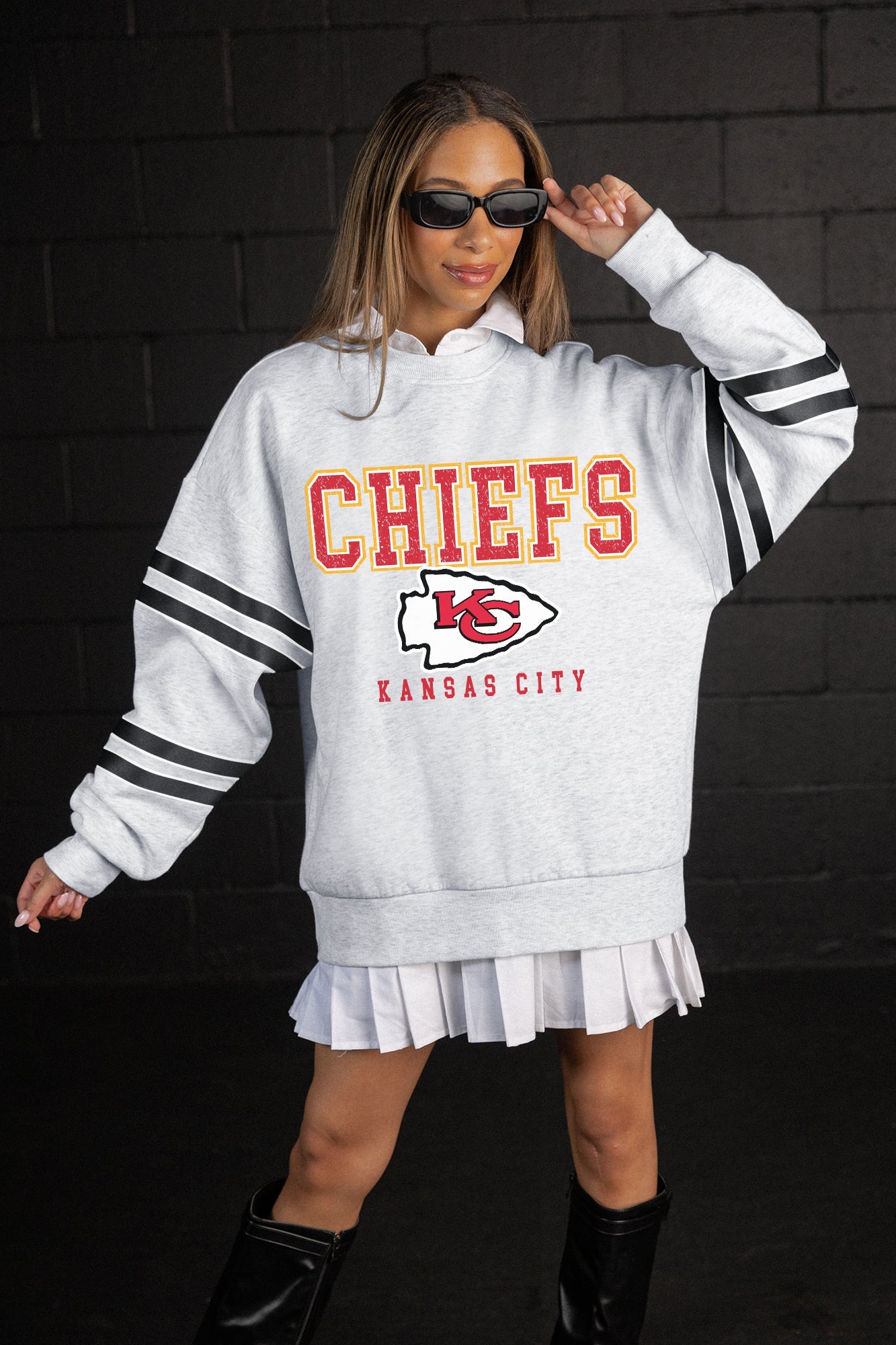 KANSAS CITY CHIEFS STADIUM STRIPES STRIPE SLEEVE CREWNECK SWEATSHIRT