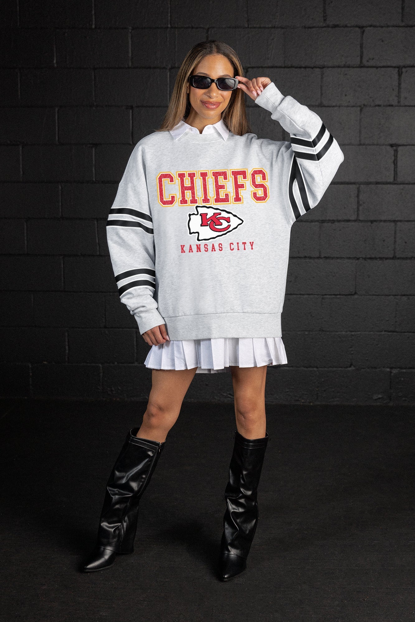 KANSAS CITY CHIEFS STADIUM STRIPES STRIPE SLEEVE CREWNECK SWEATSHIRT