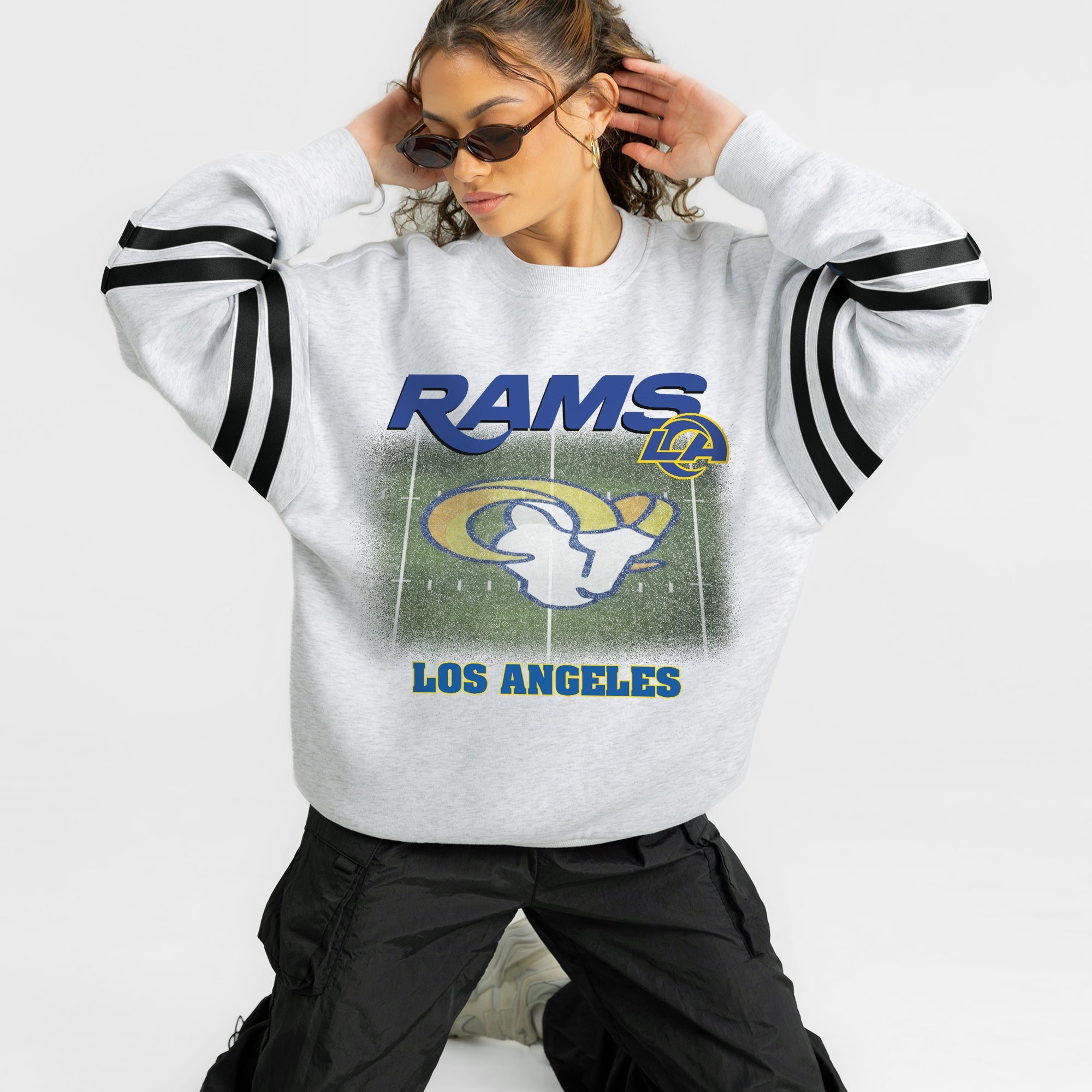 LOS ANGELES RAMS OFF THE GRID STRIPE SLEEVE CREWNECK SWEATSHIRT