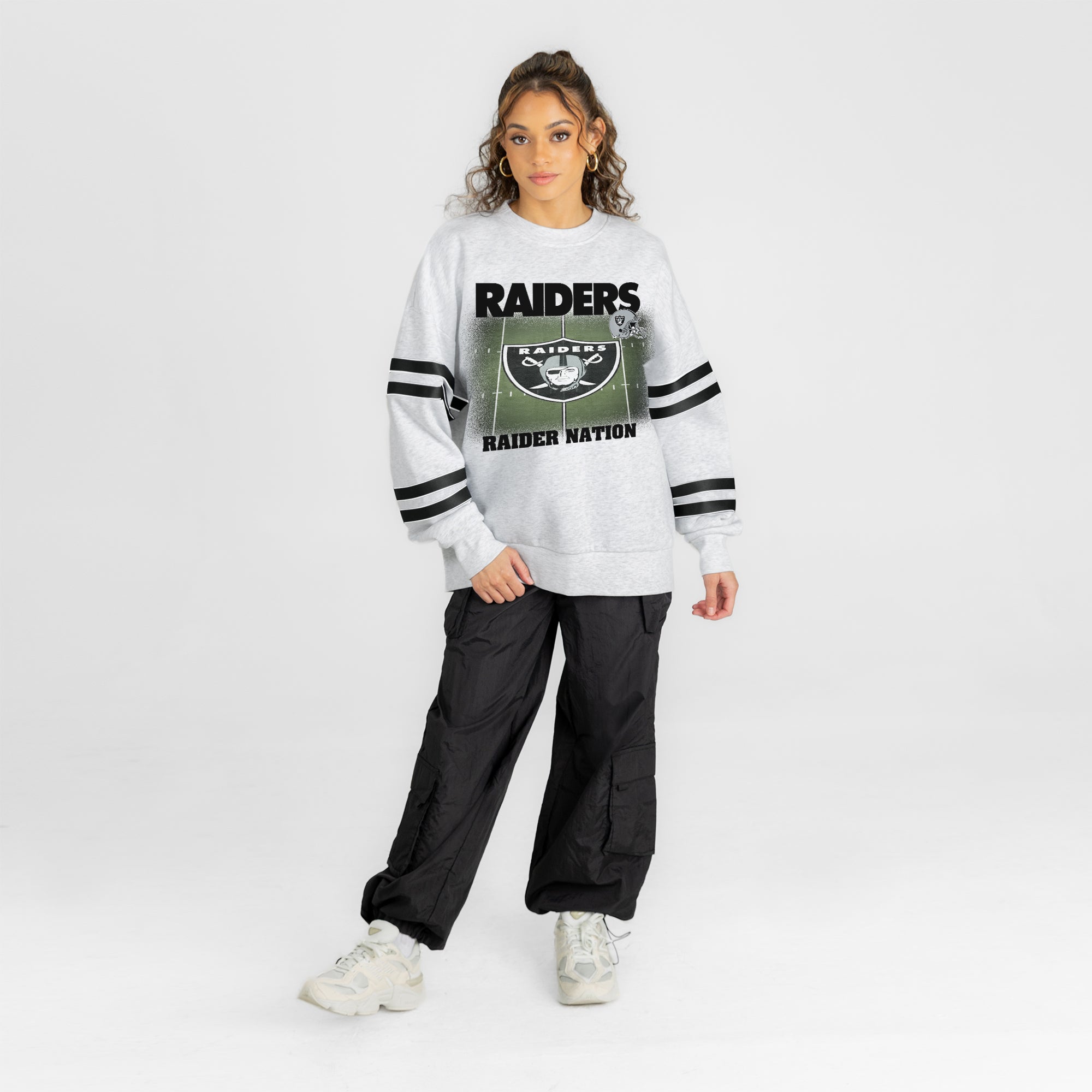 LAS VEGAS RAIDERS OFF THE GRID STRIPE SLEEVE CREWNECK SWEATSHIRT