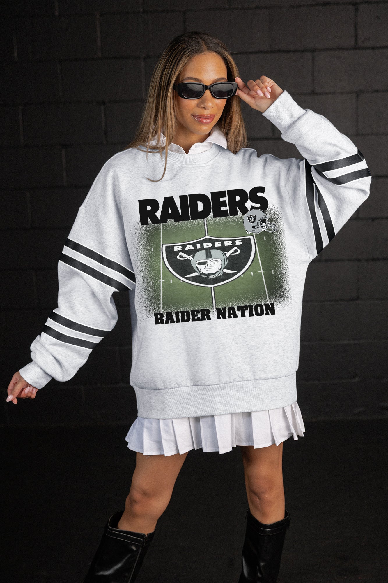 LAS VEGAS RAIDERS OFF THE GRID STRIPE SLEEVE CREWNECK SWEATSHIRT