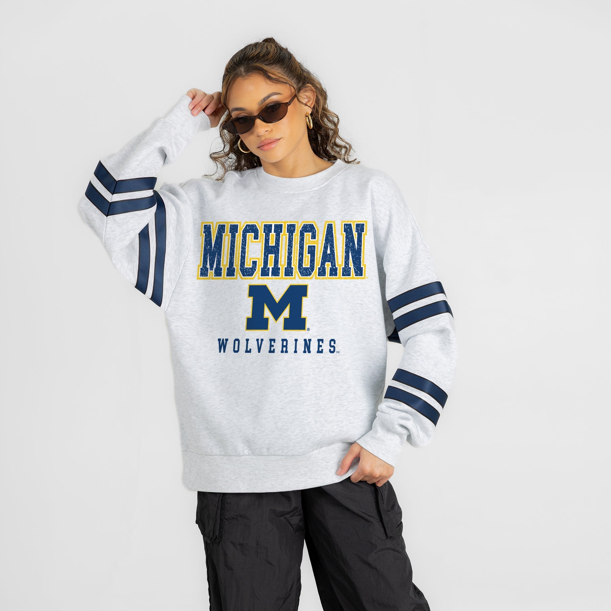 MICHIGAN WOLVERINES STADIUM STRIPES STRIPE SLEEVE CREWNECK SWEATSHIRT