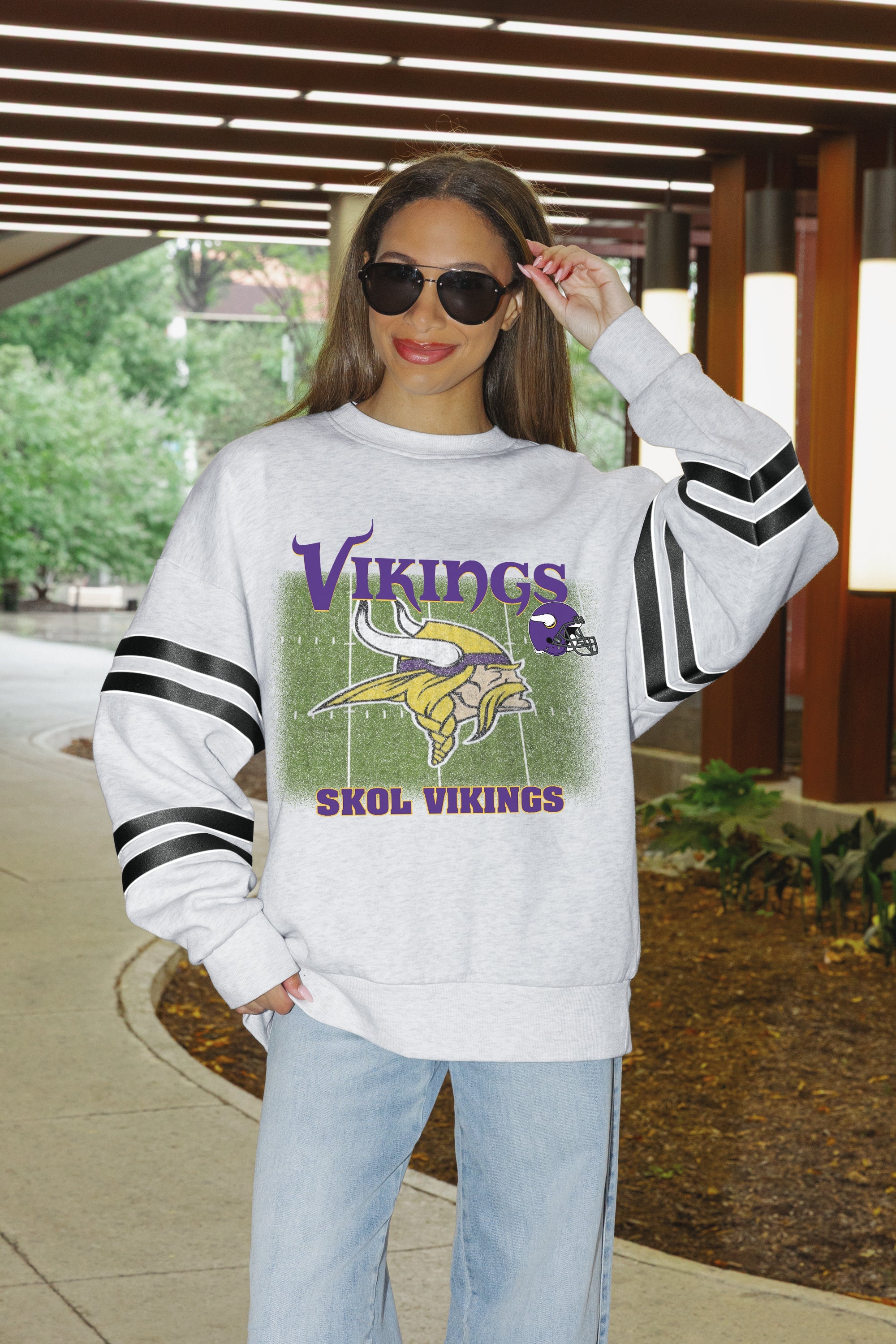 MINNESOTA VIKINGS OFF THE GRID STRIPE SLEEVE CREWNECK SWEATSHIRT