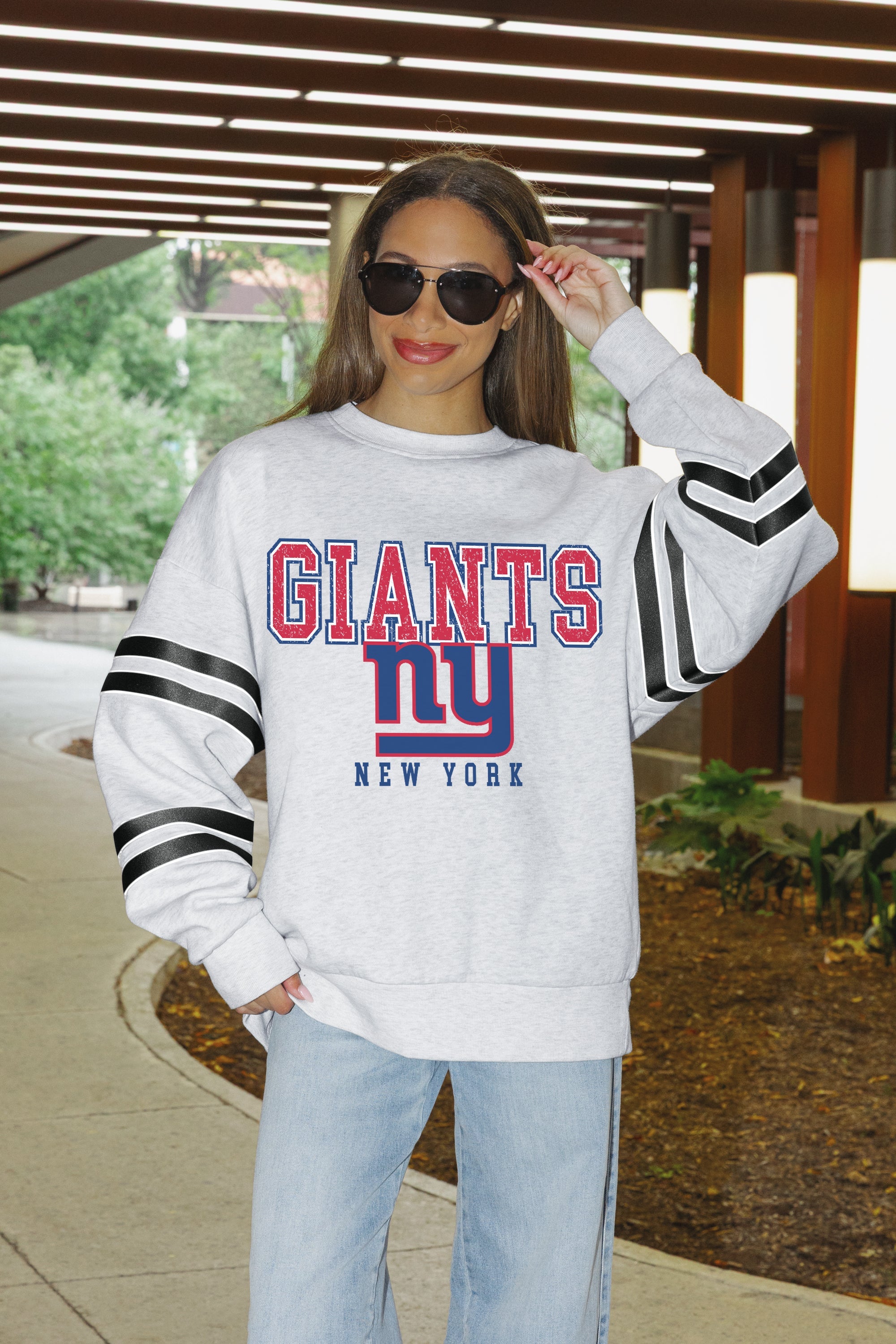 NEW YORK GIANTS STADIUM STRIPES STRIPE SLEEVE CREWNECK SWEATSHIRT