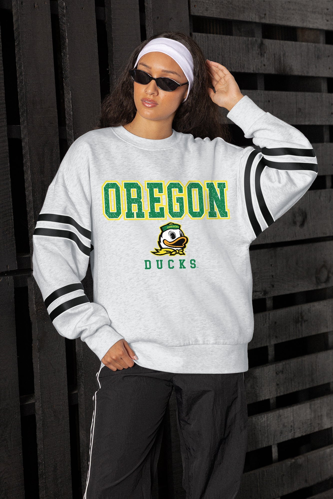 OREGON DUCKS STADIUM STRIPES STRIPE SLEEVE CREWNECK SWEATSHIRT