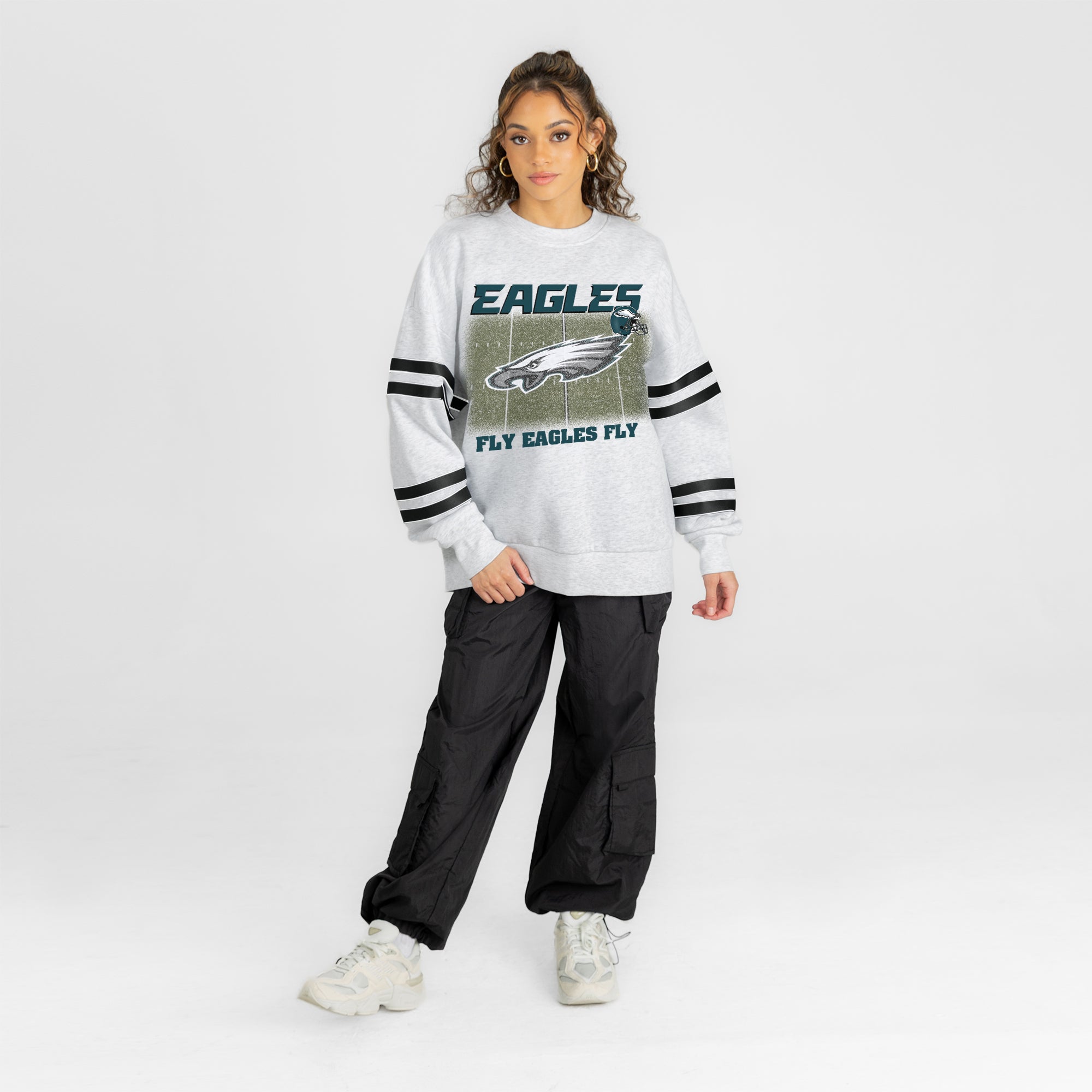 PHILADELPHIA EAGLES OFF THE GRID STRIPE SLEEVE CREWNECK SWEATSHIRT