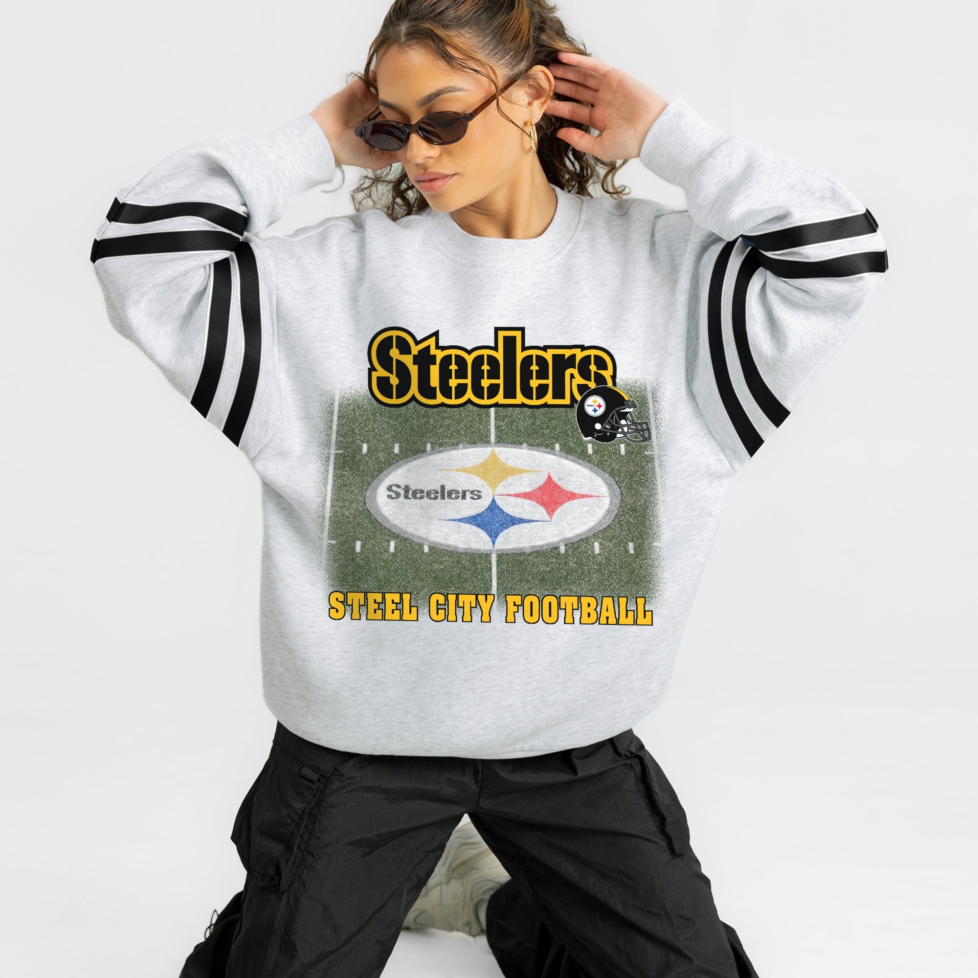 PITTSBURGH STEELERS OFF THE GRID STRIPE SLEEVE CREWNECK SWEATSHIRT