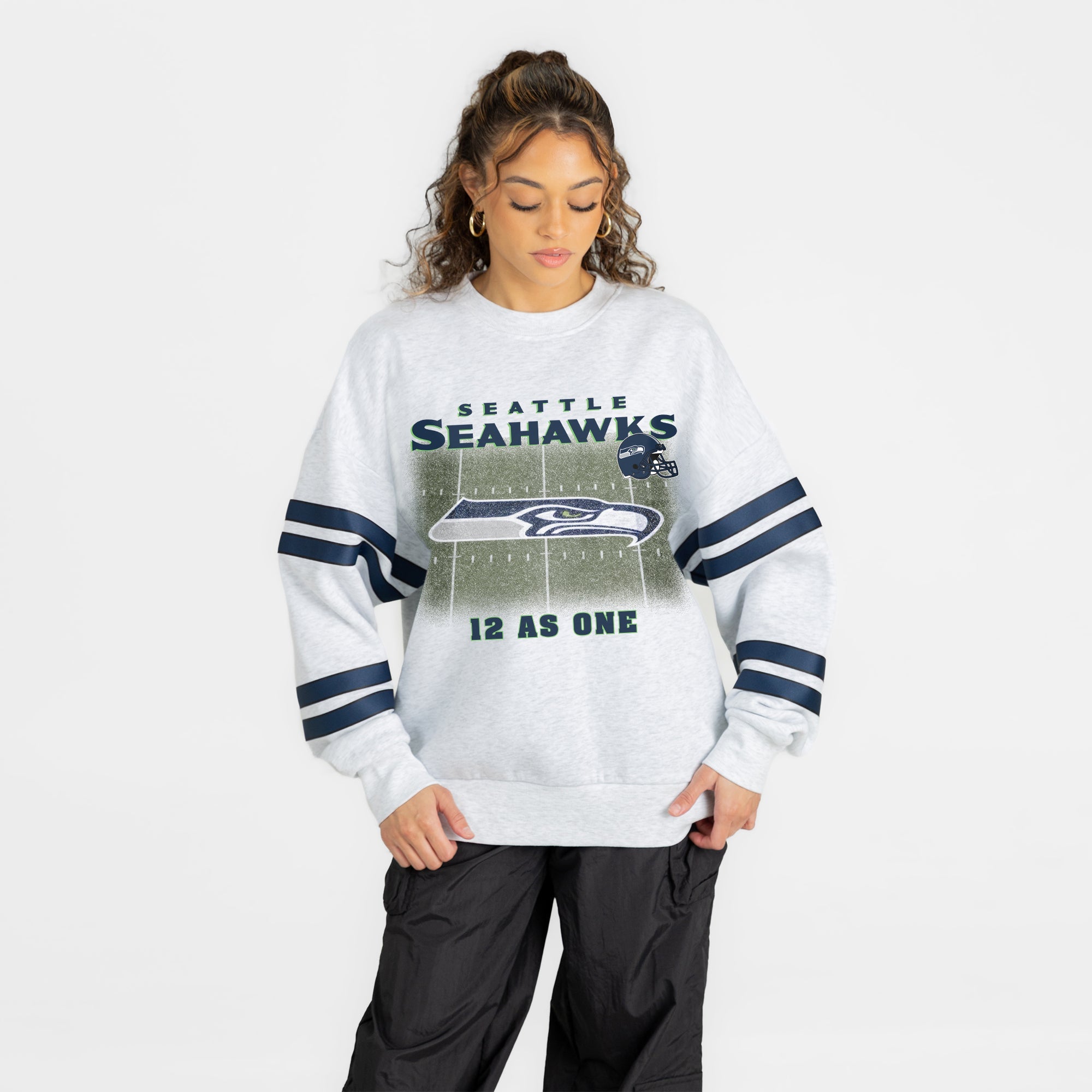 SEATTLE SEAHAWKS OFF THE GRID STRIPE SLEEVE CREWNECK SWEATSHIRT