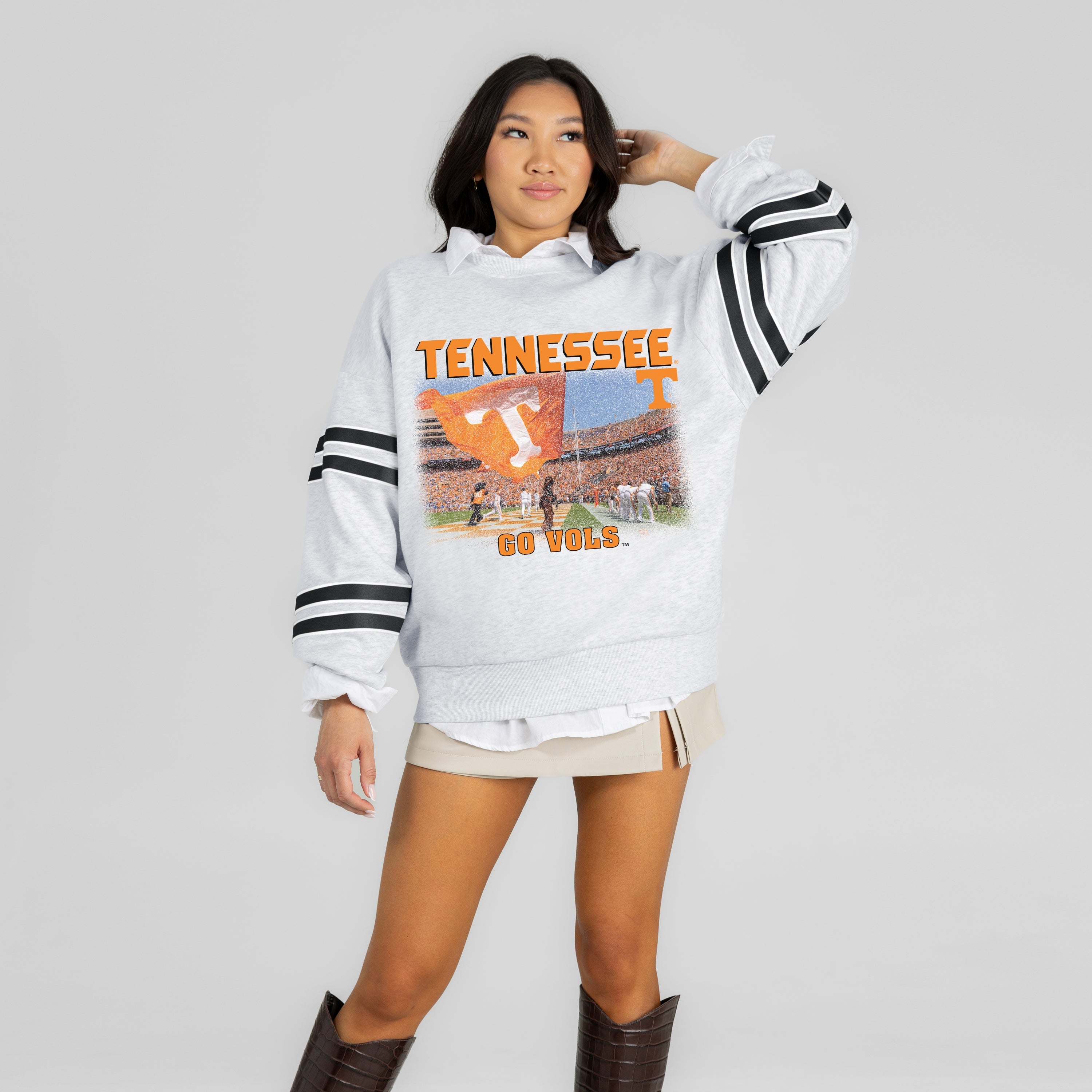 TENNESSEE VOLUNTEERS OFF THE GRID STRIPE SLEEVE CREWNECK SWEATSHIRT