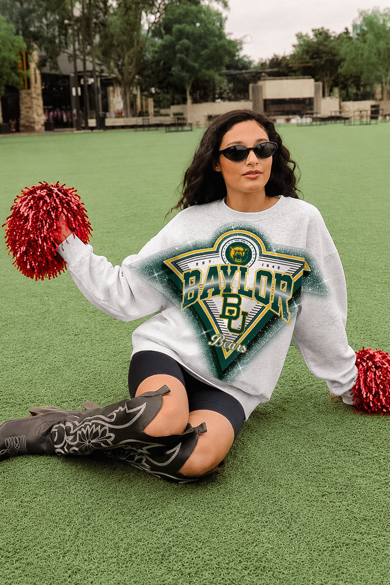 BAYLOR BEARS CHASING VICTORY RHINESTONE SPRAY PREMIUM CREWNECK SWEATSHIRT
