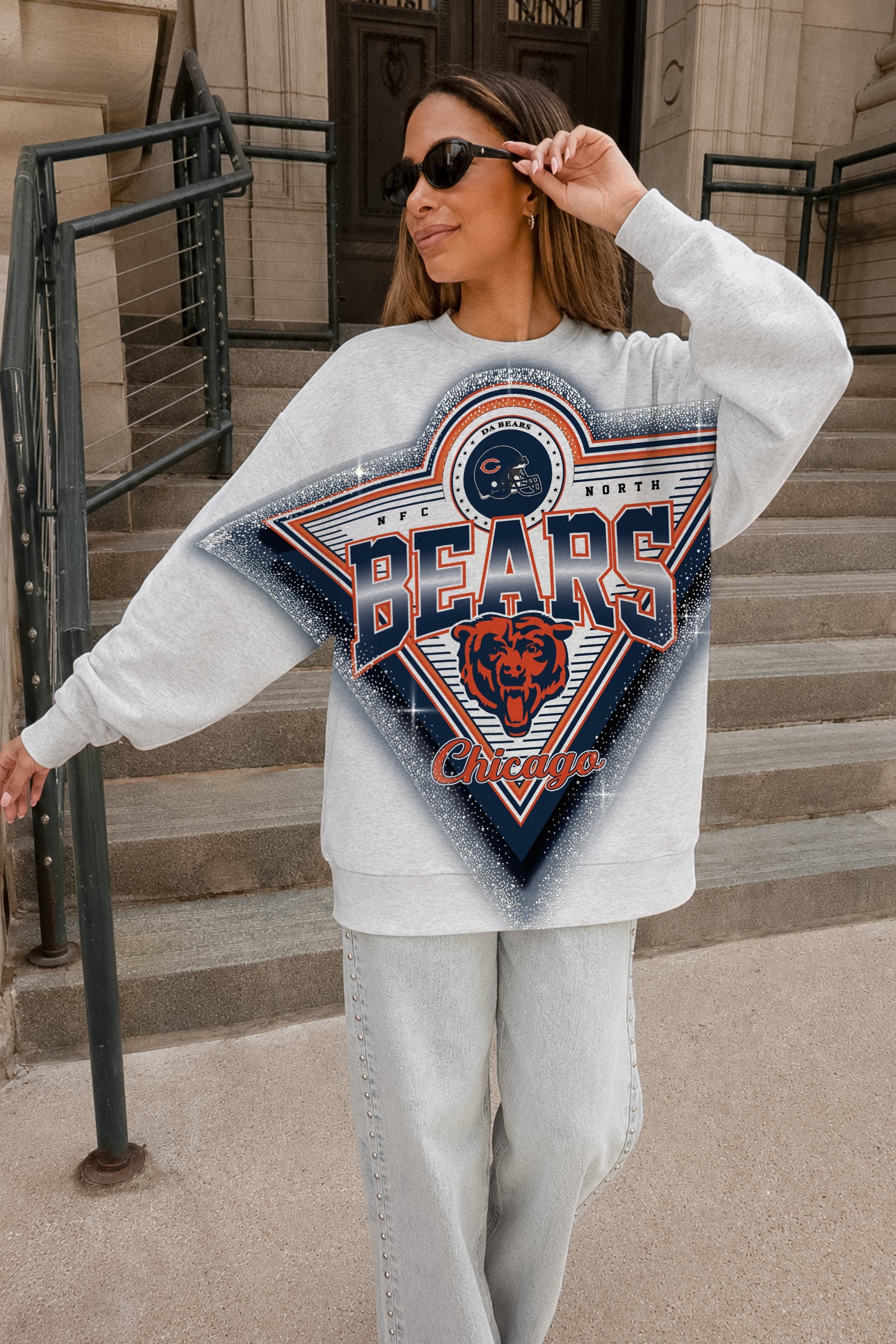 CHICAGO BEARS CHASING VICTORY RHINESTONE SPRAY PREMIUM CREWNECK SWEATSHIRT