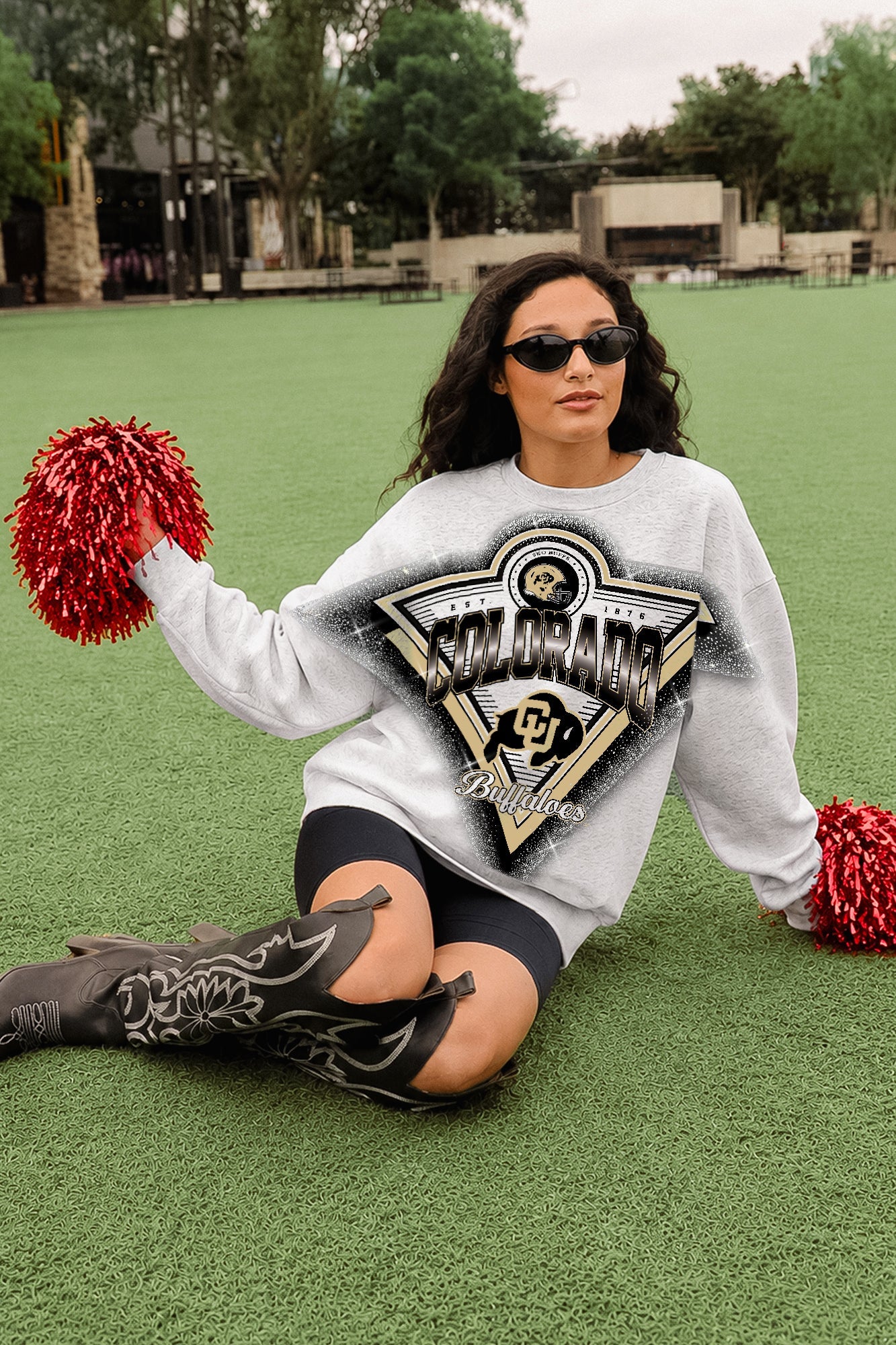 COLORADO BUFFALOES CHASING VICTORY RHINESTONE SPRAY PREMIUM CREWNECK SWEATSHIRT
