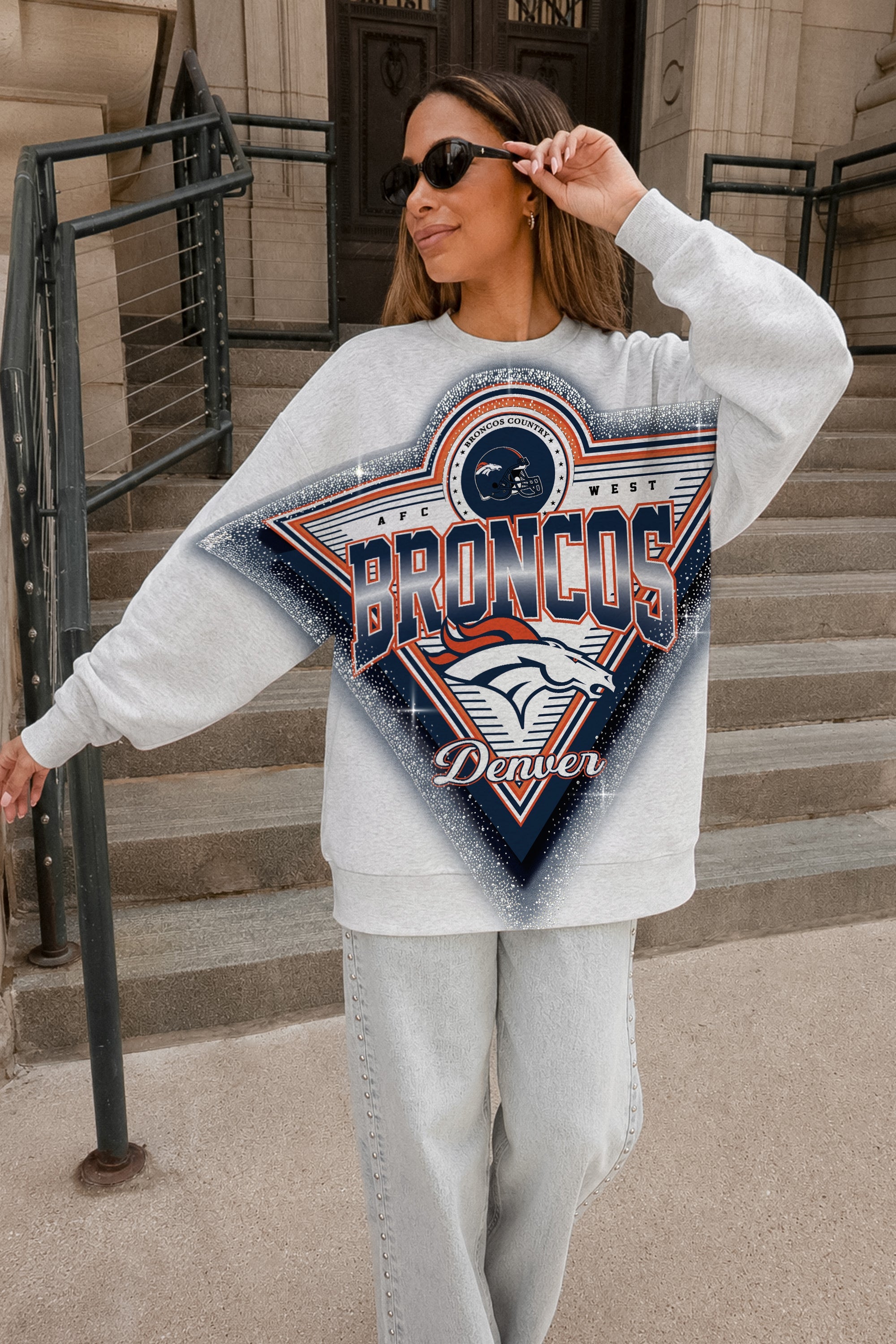 DENVER BRONCOS CHASING VICTORY RHINESTONE SPRAY PREMIUM CREWNECK SWEATSHIRT