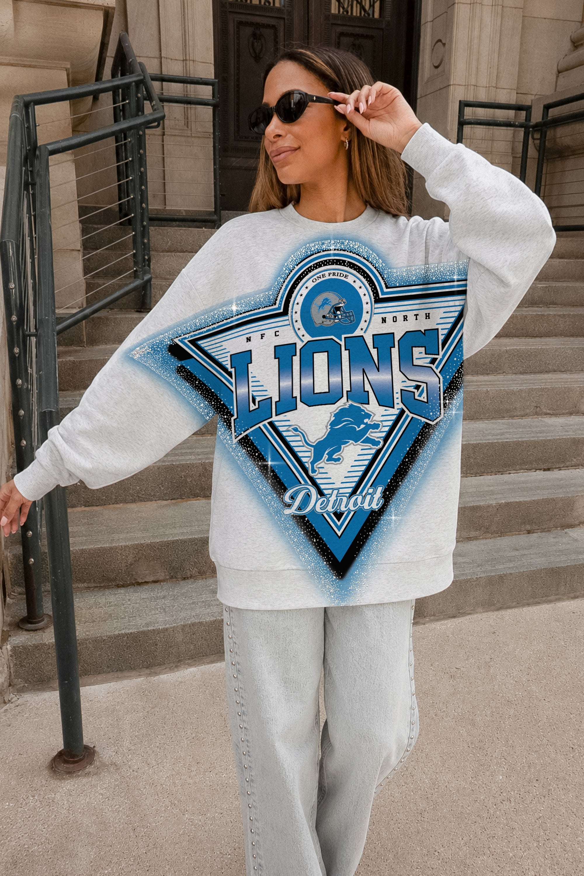 DETROIT LIONS CHASING VICTORY RHINESTONE SPRAY PREMIUM CREWNECK SWEATSHIRT