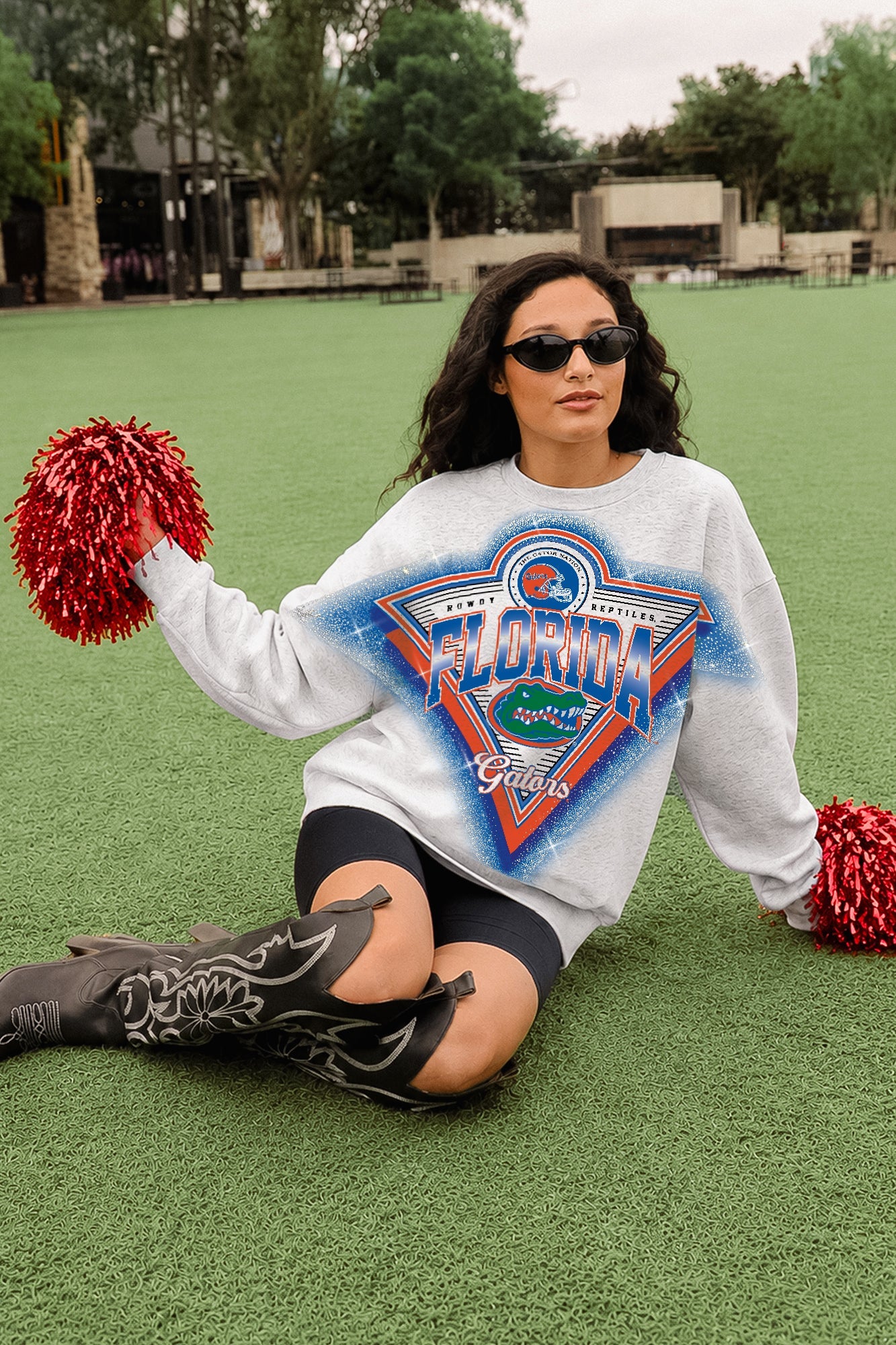FLORIDA GATORS CHASING VICTORY RHINESTONE SPRAY PREMIUM CREWNECK SWEATSHIRT