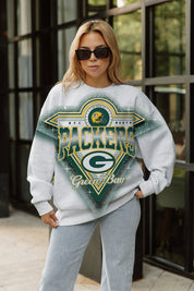 GREEN BAY PACKERS CHASING VICTORY RHINESTONE SPRAY PREMIUM CREWNECK SWEATSHIRT