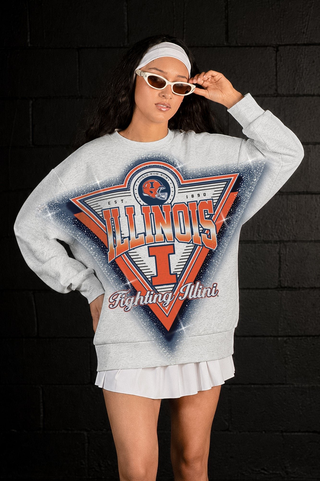 ILLINOIS FIGHTING ILLINI CHASING VICTORY RHINESTONE SPRAY PREMIUM CREWNECK SWEATSHIRT