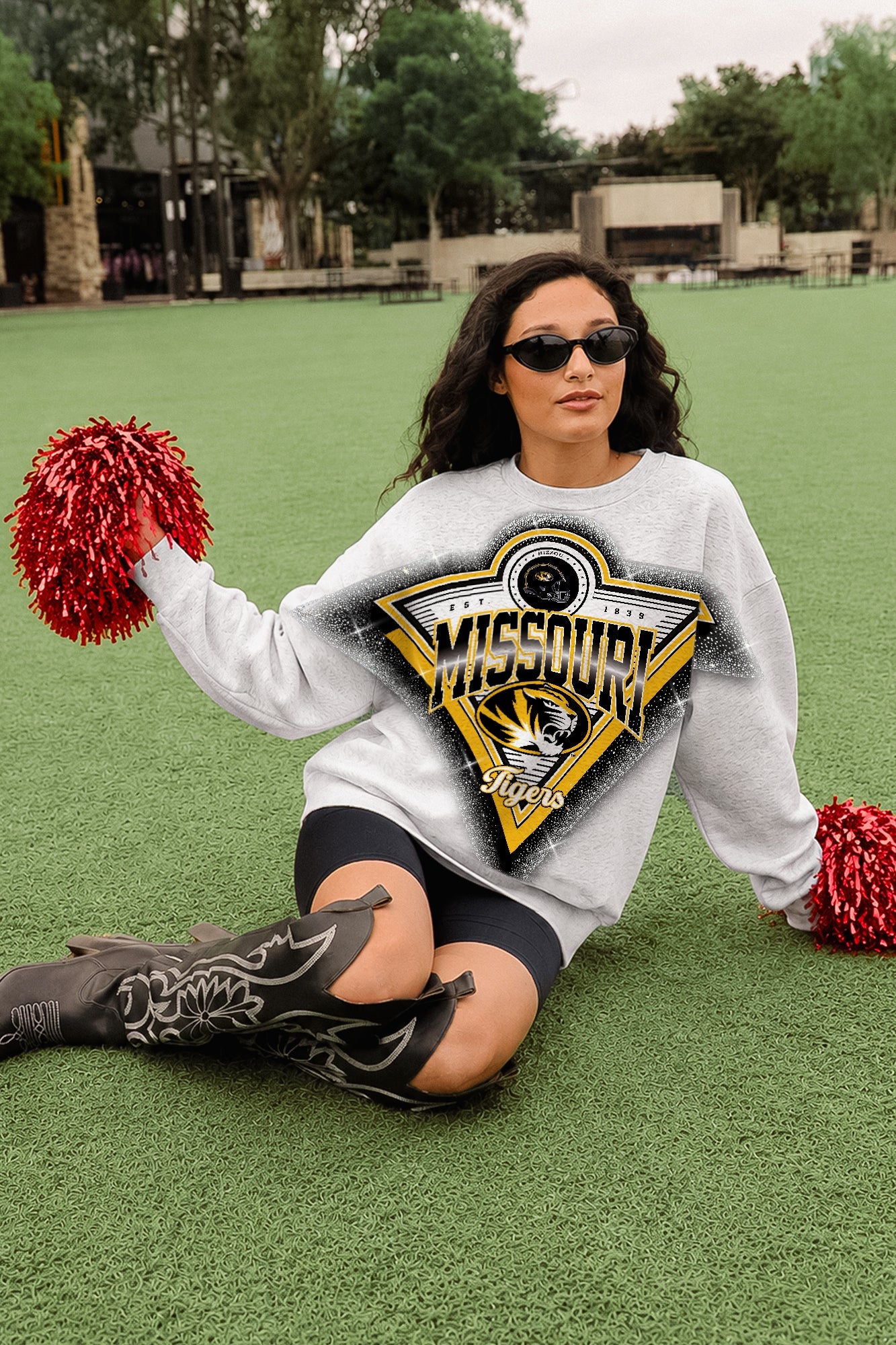 MISSOURI TIGERS CHASING VICTORY RHINESTONE SPRAY PREMIUM CREWNECK SWEATSHIRT