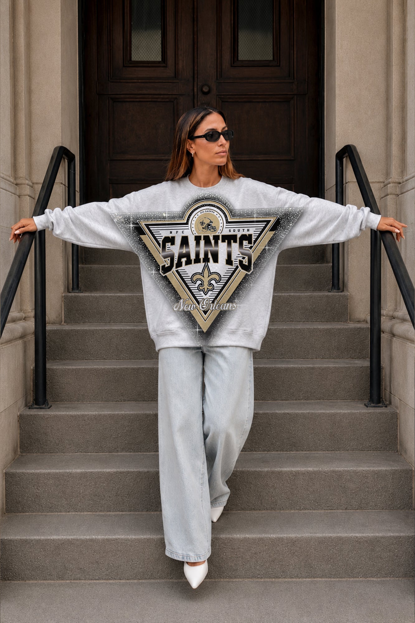 NEW ORLEANS SAINTS CHASING VICTORY RHINESTONE SPRAY PREMIUM CREWNECK SWEATSHIRT