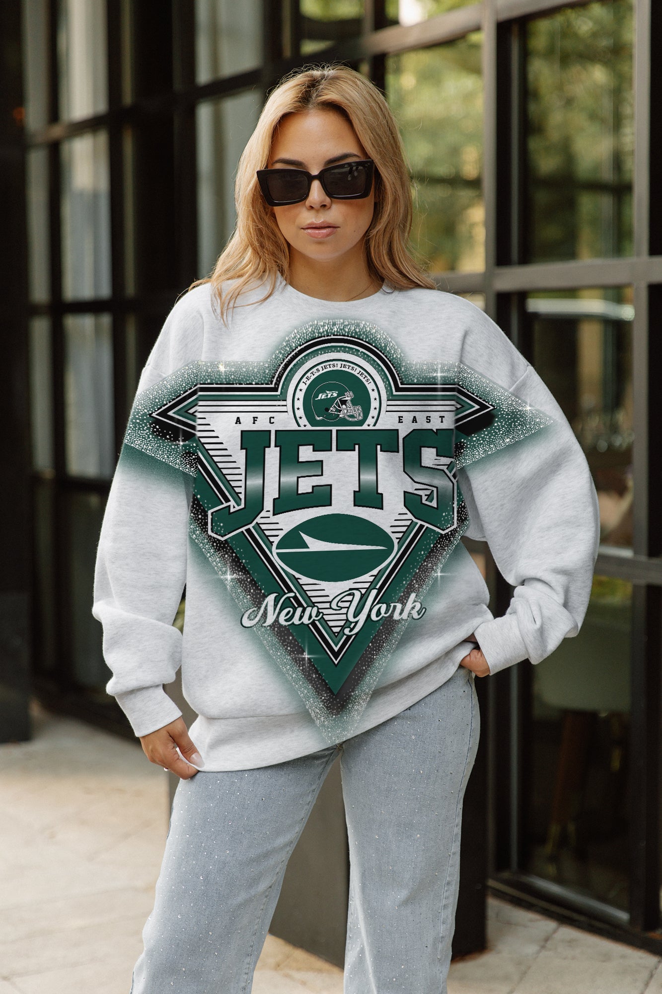 NEW YORK JETS CHASING VICTORY RHINESTONE SPRAY PREMIUM CREWNECK SWEATSHIRT