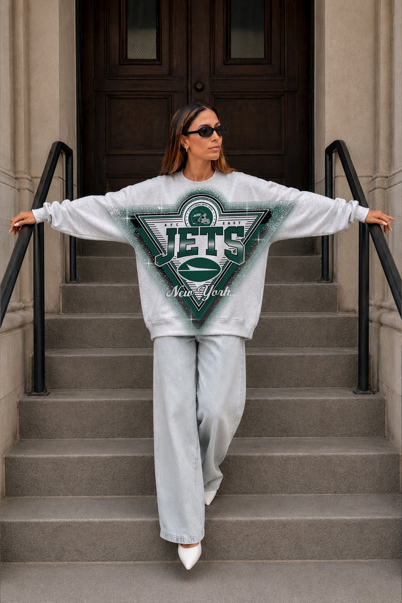 NEW YORK JETS CHASING VICTORY RHINESTONE SPRAY PREMIUM CREWNECK SWEATSHIRT
