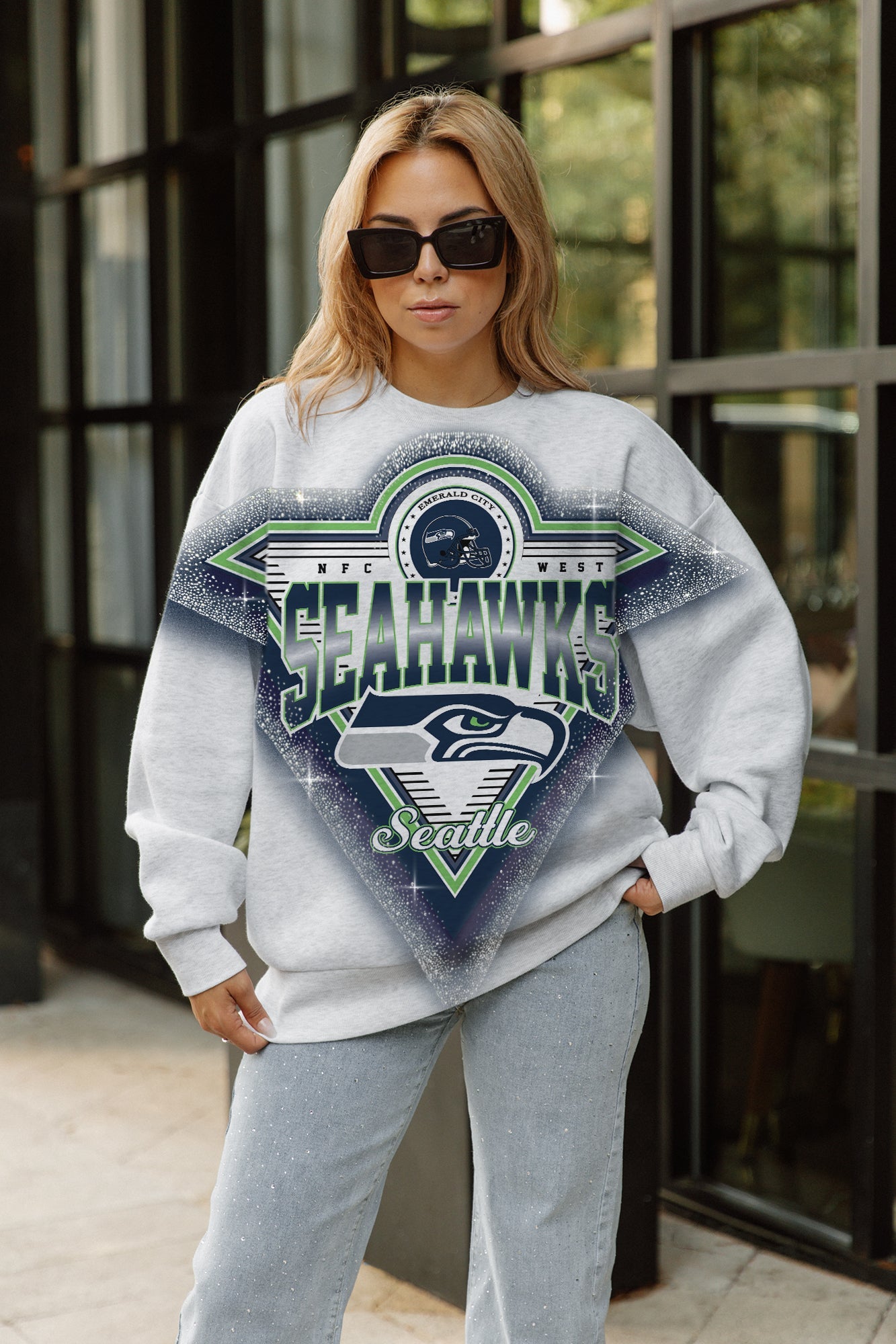 SEATTLE SEAHAWKS CHASING VICTORY RHINESTONE SPRAY PREMIUM CREWNECK SWEATSHIRT