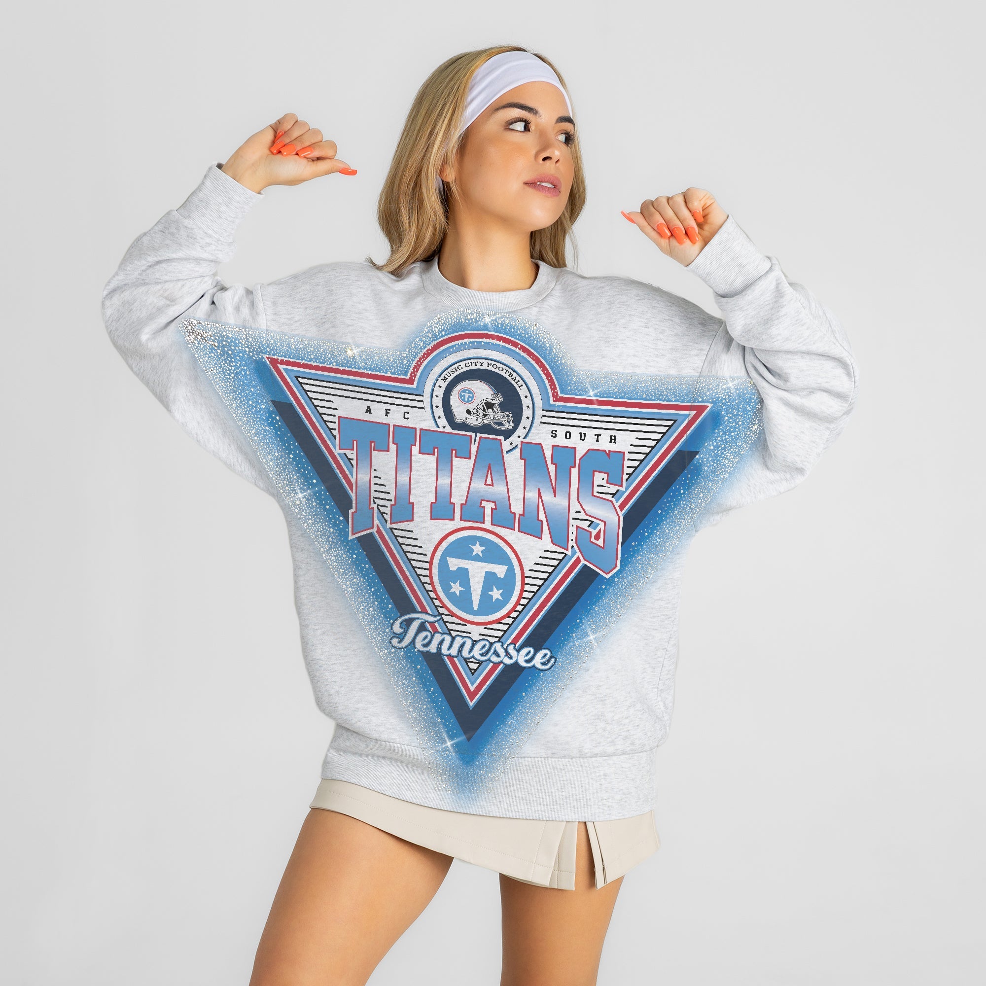 TENNESSEE TITANS CHASING VICTORY RHINESTONE SPRAY PREMIUM CREWNECK SWEATSHIRT