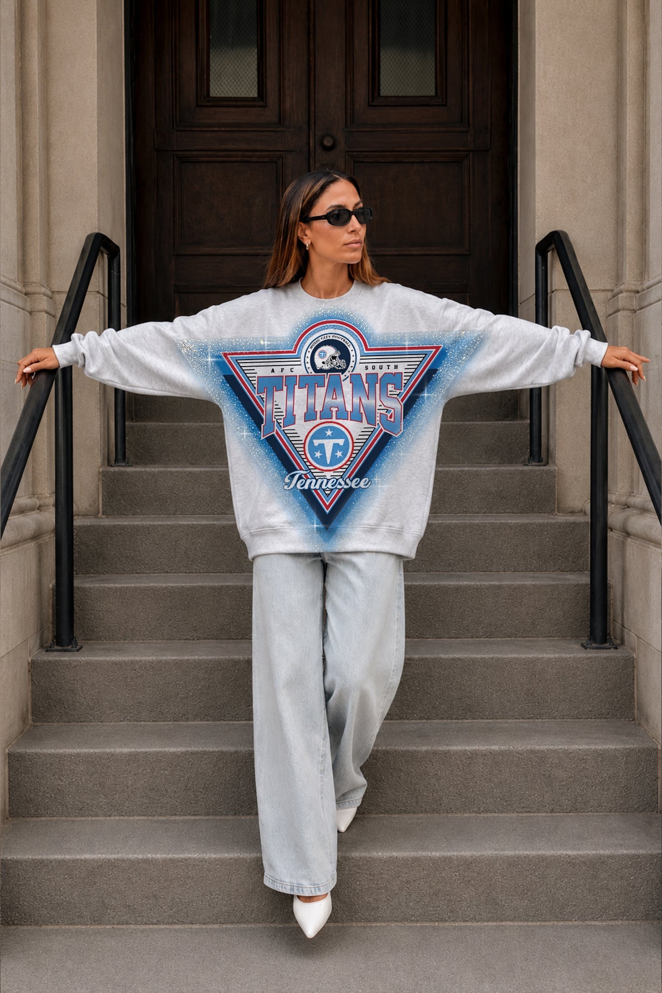 TENNESSEE TITANS CHASING VICTORY RHINESTONE SPRAY PREMIUM CREWNECK SWEATSHIRT
