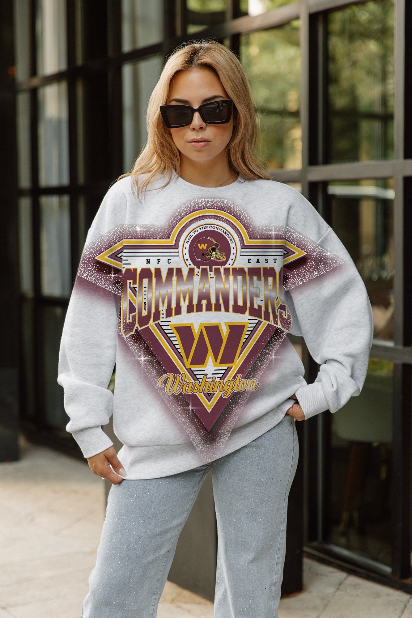 WASHINGTON COMMANDERS CHASING VICTORY RHINESTONE SPRAY PREMIUM CREWNECK SWEATSHIRT