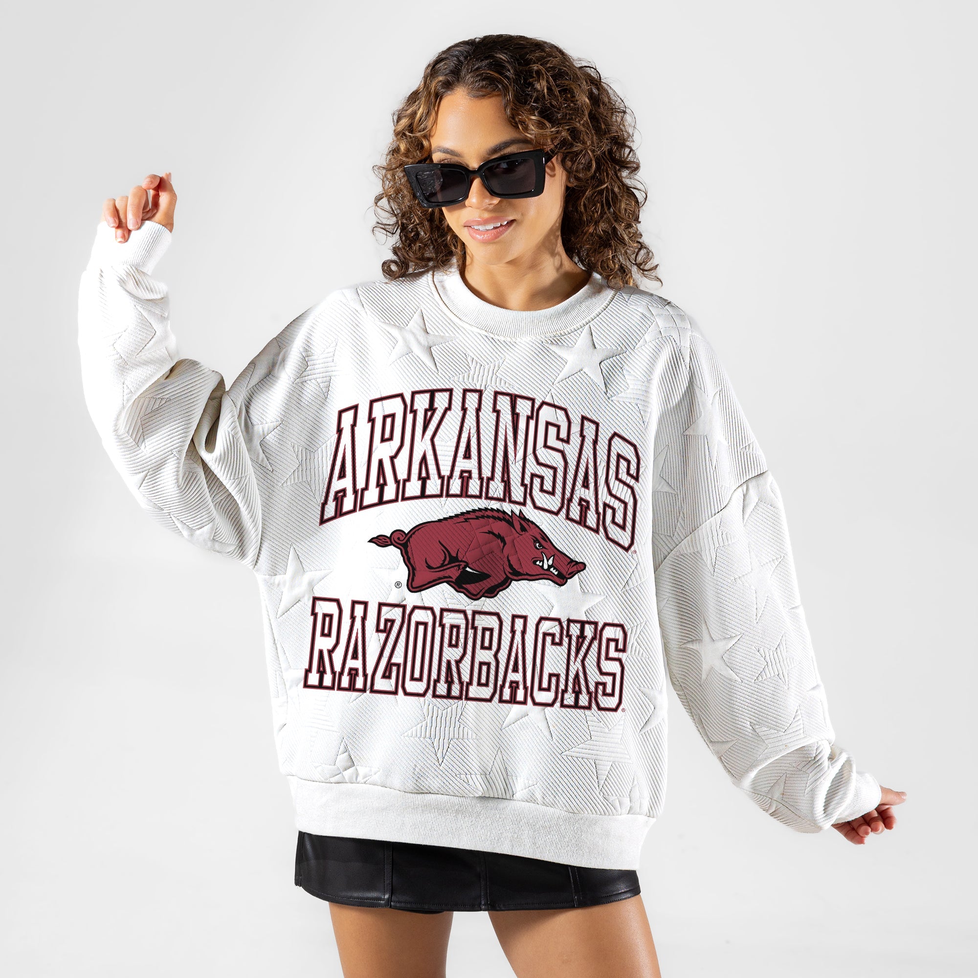 ARKANSAS RAZORBACKS BIG PLAY ENERGY EMBOSSED STAR CREWNECK