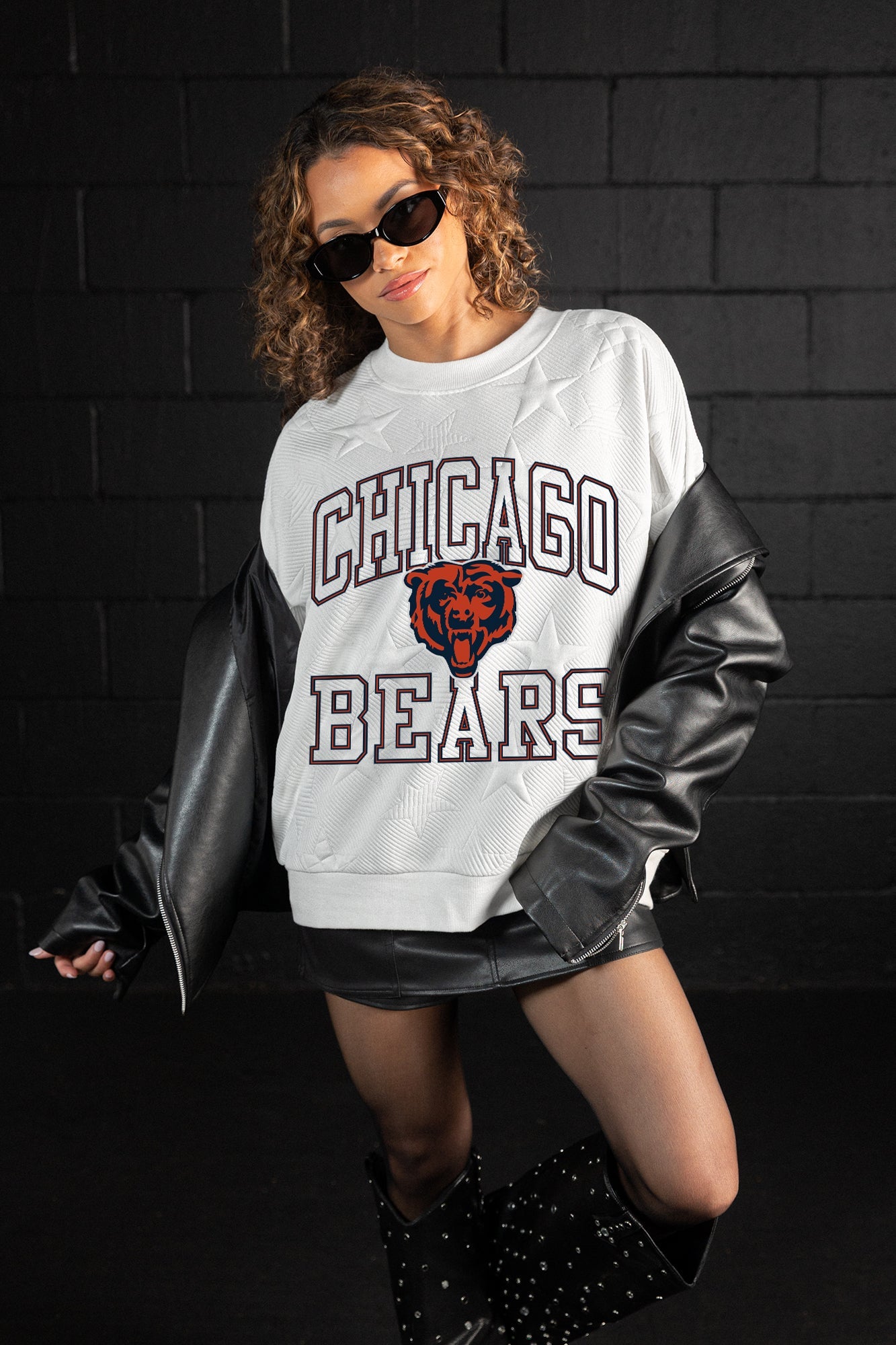 CHICAGO BEARS BIG PLAY ENERGY EMBOSSED STAR CREWNECK