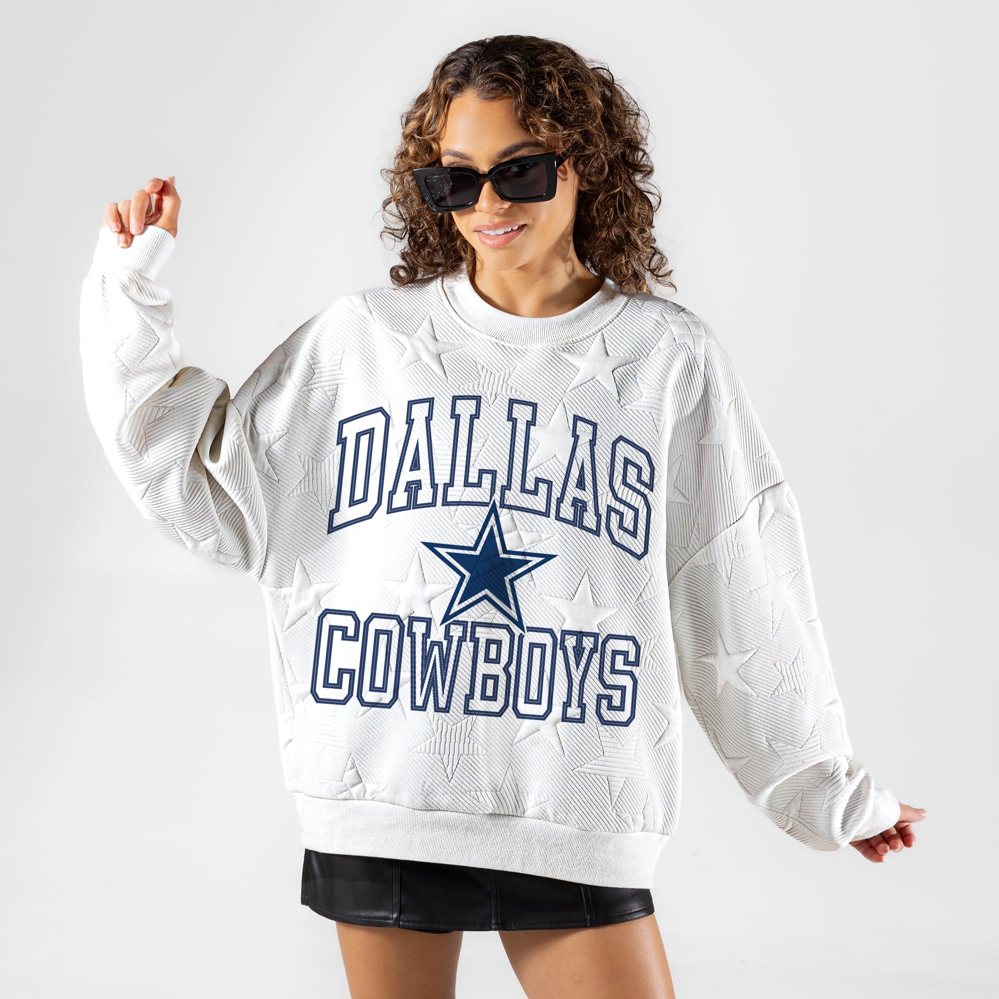 DALLAS COWBOYS BIG PLAY ENERGY EMBOSSED STAR CREWNECK