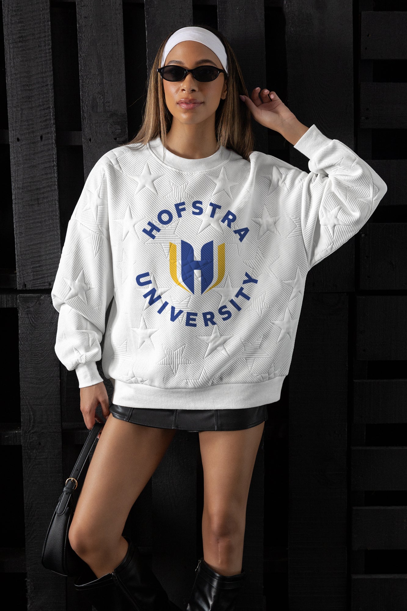 HOFSTRA PRIDE BIG PLAY ENERGY EMBOSSED STAR CREWNECK
