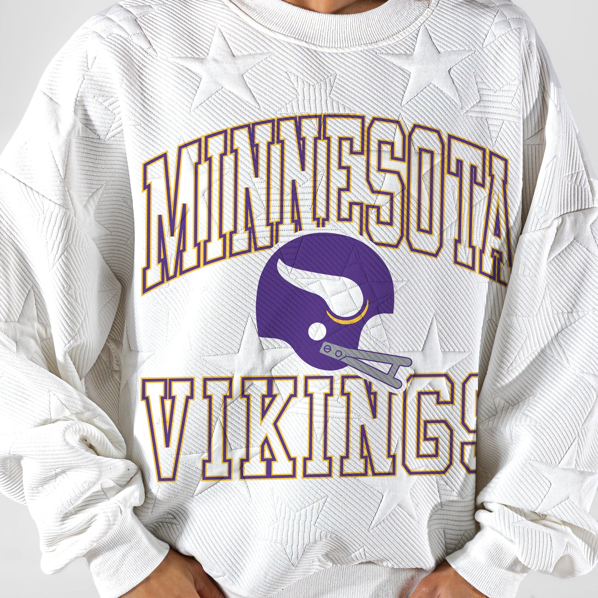 MINNESOTA VIKINGS BIG PLAY ENERGY EMBOSSED STAR CREWNECK