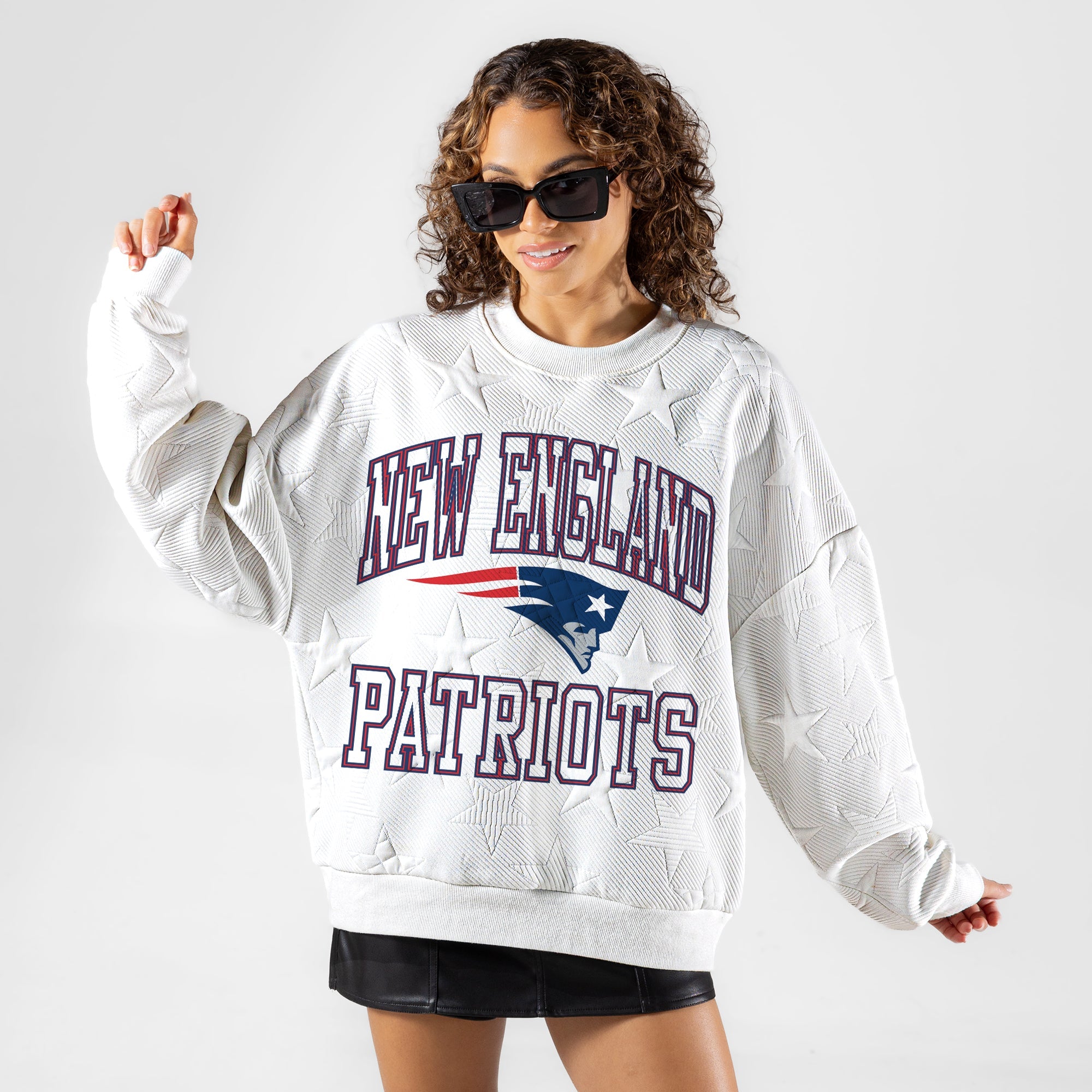 NEW ENGLAND PATRIOTS BIG PLAY ENERGY EMBOSSED STAR CREWNECK