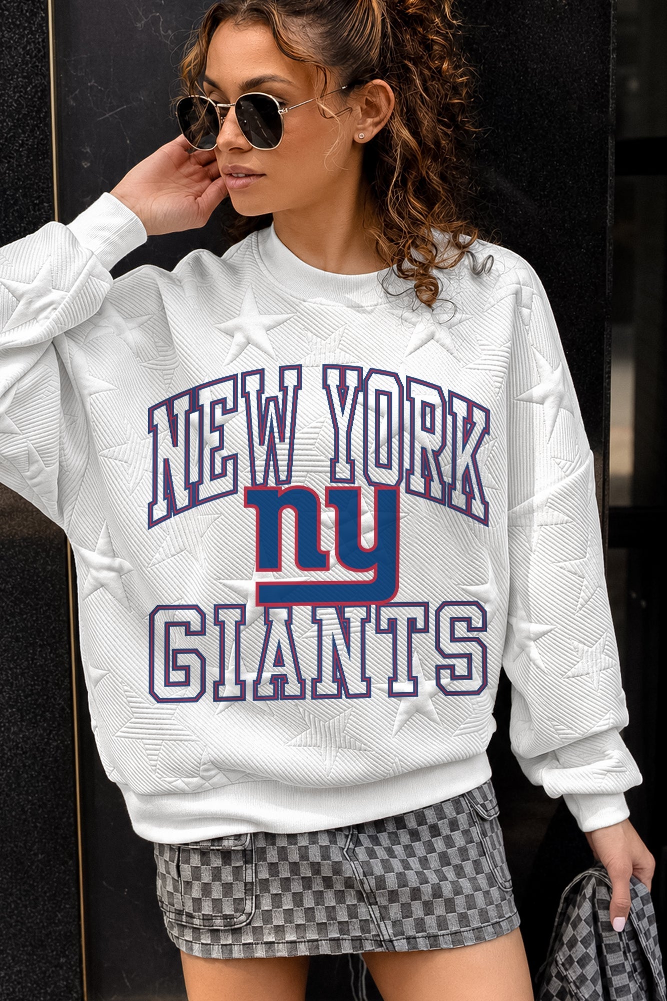 NEW YORK GIANTS BIG PLAY ENERGY EMBOSSED STAR CREWNECK